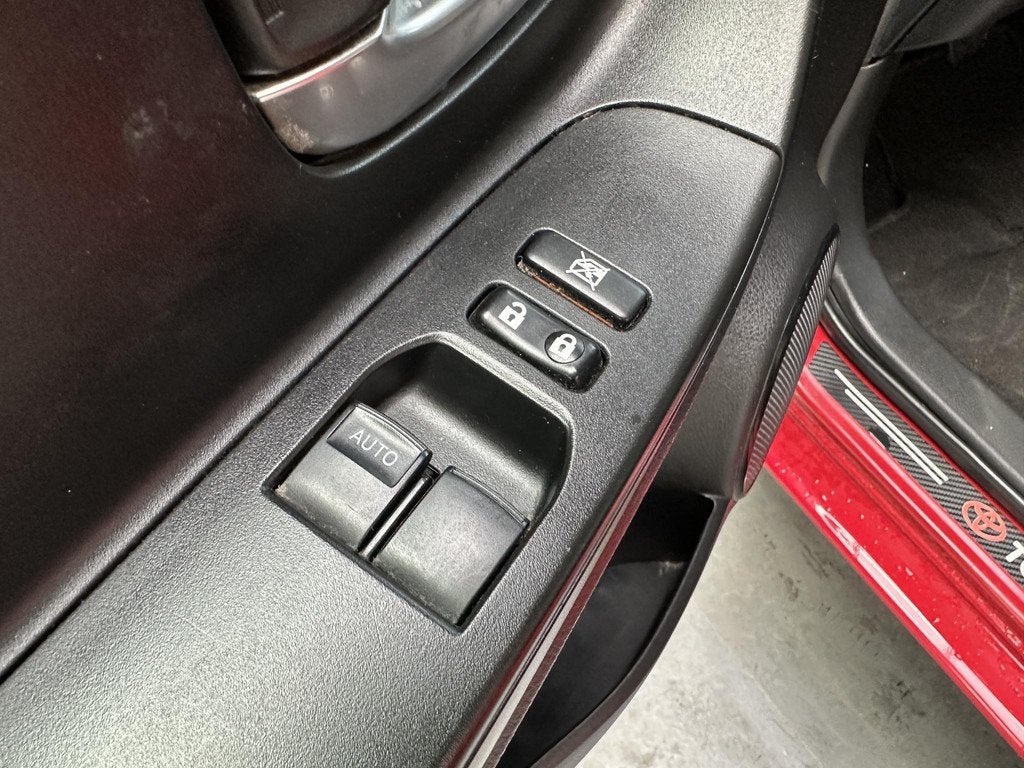 Toyota Yaris 1.0 VVT-i Comfort, Auto's, Toyota, Voorwielaandrijving, Stof, Gebruikt, Origineel Nederlands