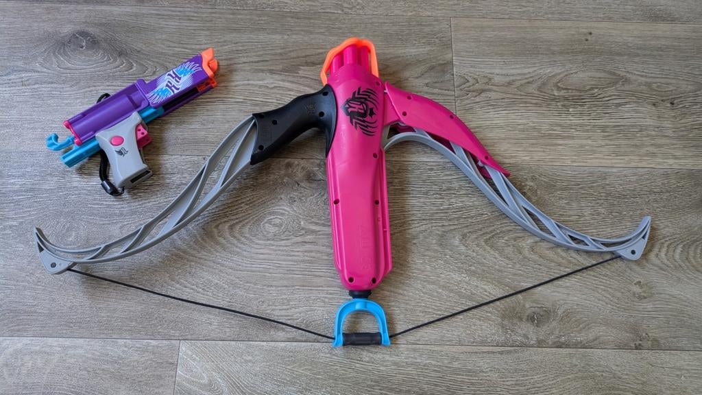 Nerf Rebelle Heartbreaker Bow en Nerf Rebelle Sweet Revenge, Ophalen