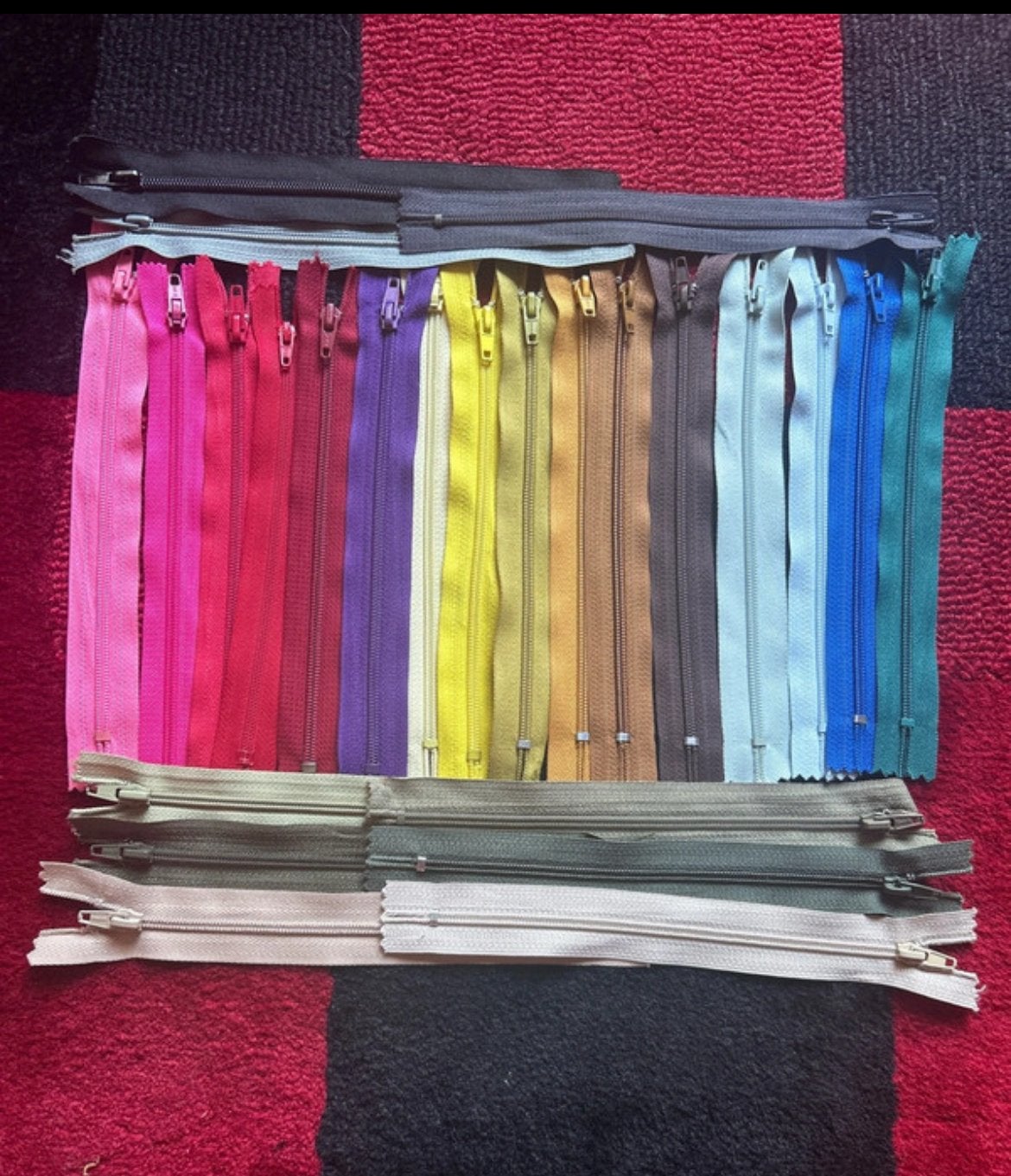 20 cm ritsen diverse kleuren 4 voor 1,-, Hobby en Vrije tijd, Ophalen of Verzenden, Nieuw, Rits of Sluiting
