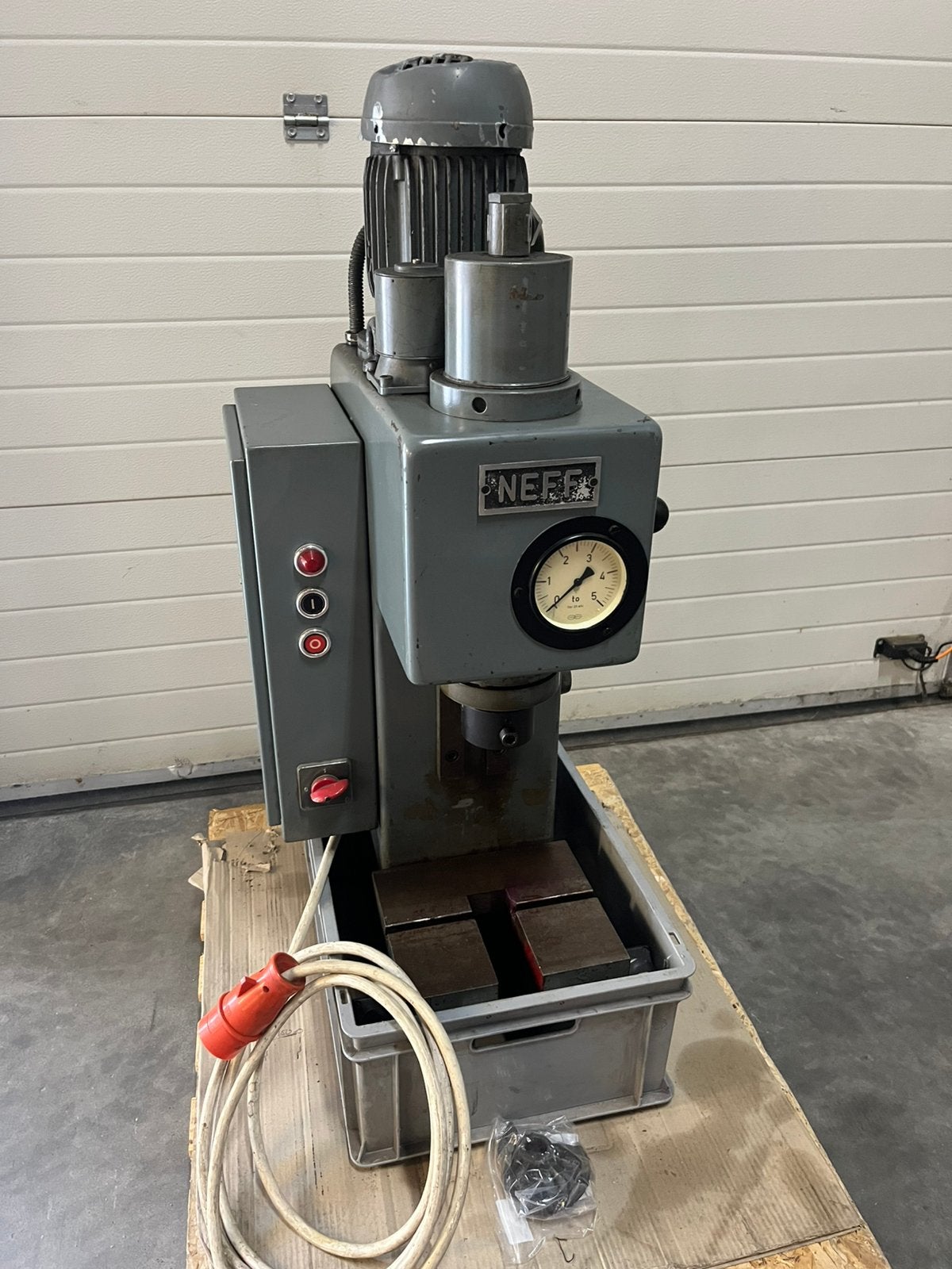 Walter NEFF hydraulische pers, Auto diversen, Krikken, Gebruikt, Garagekrik, Hydraulisch, Ophalen