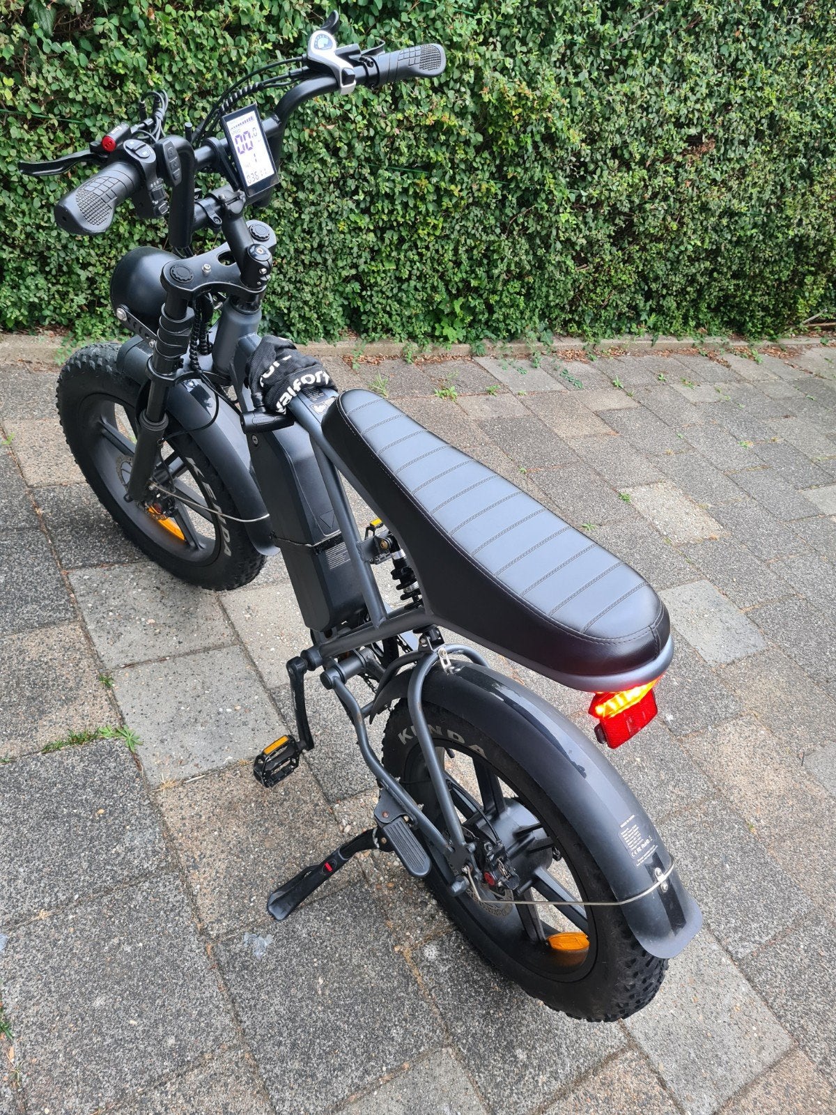 Fatbike e-bike met dikke banden en lange zitting, Fietsen en Brommers, Elektrische fietsen, Zo goed als nieuw, 51 tot 55 cm, 50 km per accu of meer