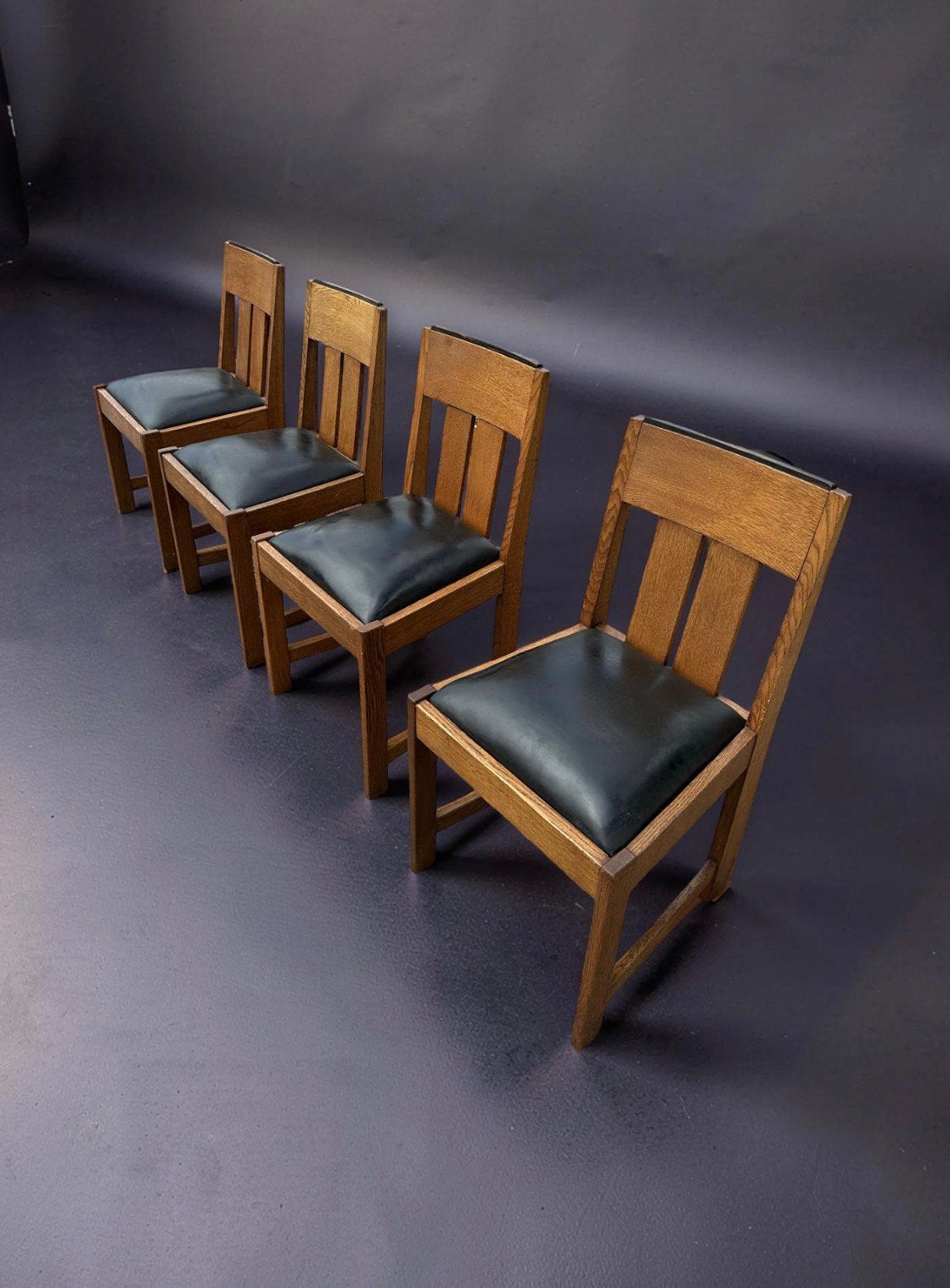 4 Vintage Amsterdamse School Art Deco Eetkamerstoelen, Ophalen of Verzenden
