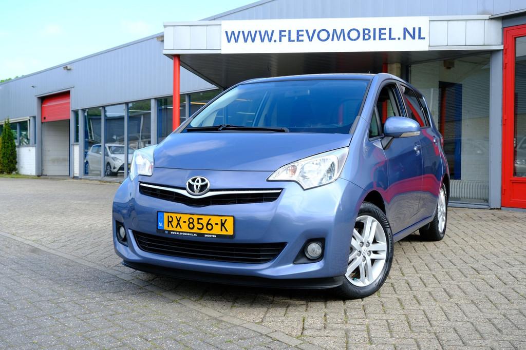 Toyota Verso-S 1.3 VVT-i Aspiration 5-drs Pano|Navi|Airco|LM, Auto's, Toyota, Voorwielaandrijving, Euro 5, Gebruikt, Blauw