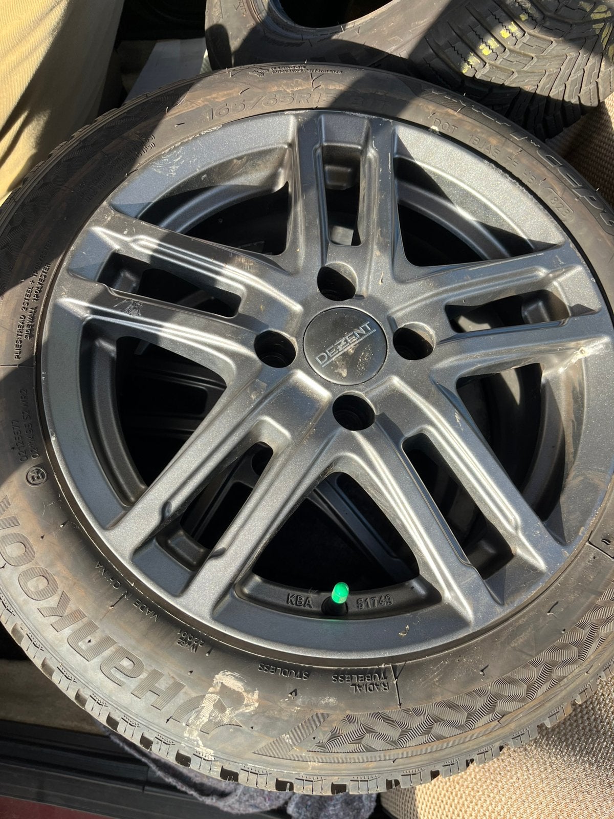 Vw up velgen en niet gebruikte banden set 14 inch, Auto diversen, Wieldoppen, Ophalen of Verzenden, Zo goed als nieuw