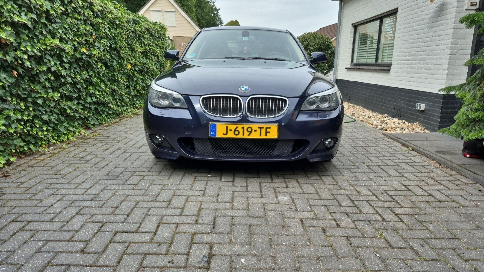 BMW 5-Serie 550i LCI AUT 2010 Blauw, Auto's, Automaat, Achterwielaandrijving, Blauw, 4799 cc