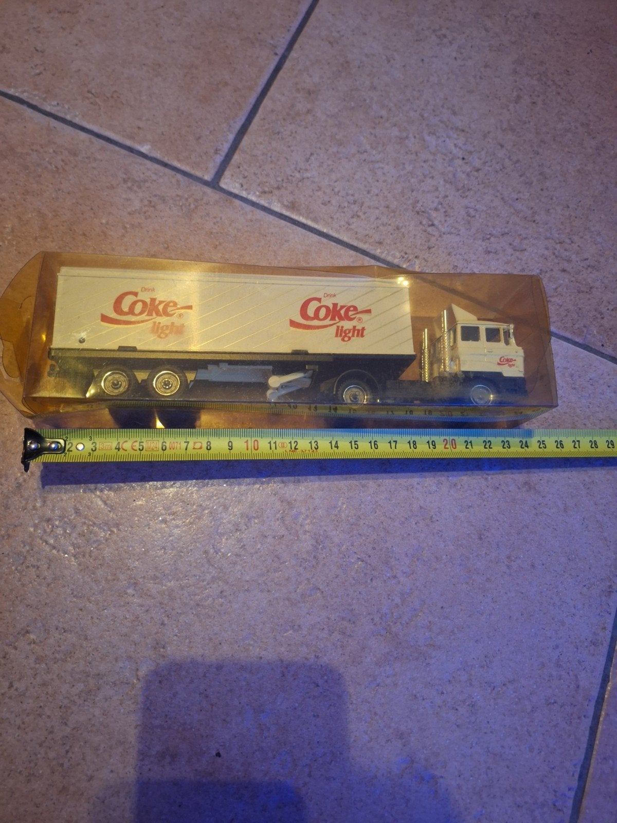 Coca-Cola Light Vrachtwagen Model - Nieuw in Verpakking, Overige merken, 1:32 tot 1:50, Nieuw, Ophalen of Verzenden