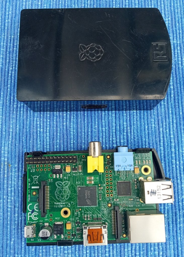 Vintage Raspberry Pi 1 Model 2011 met behuizing, Ophalen of Verzenden