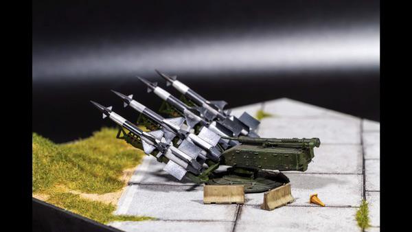1/72 Universal Models UMRT72003 | S-125 Neva / Pechora, Ophalen, Schaalmodel, Bertha v Suttnerstr, Nieuw