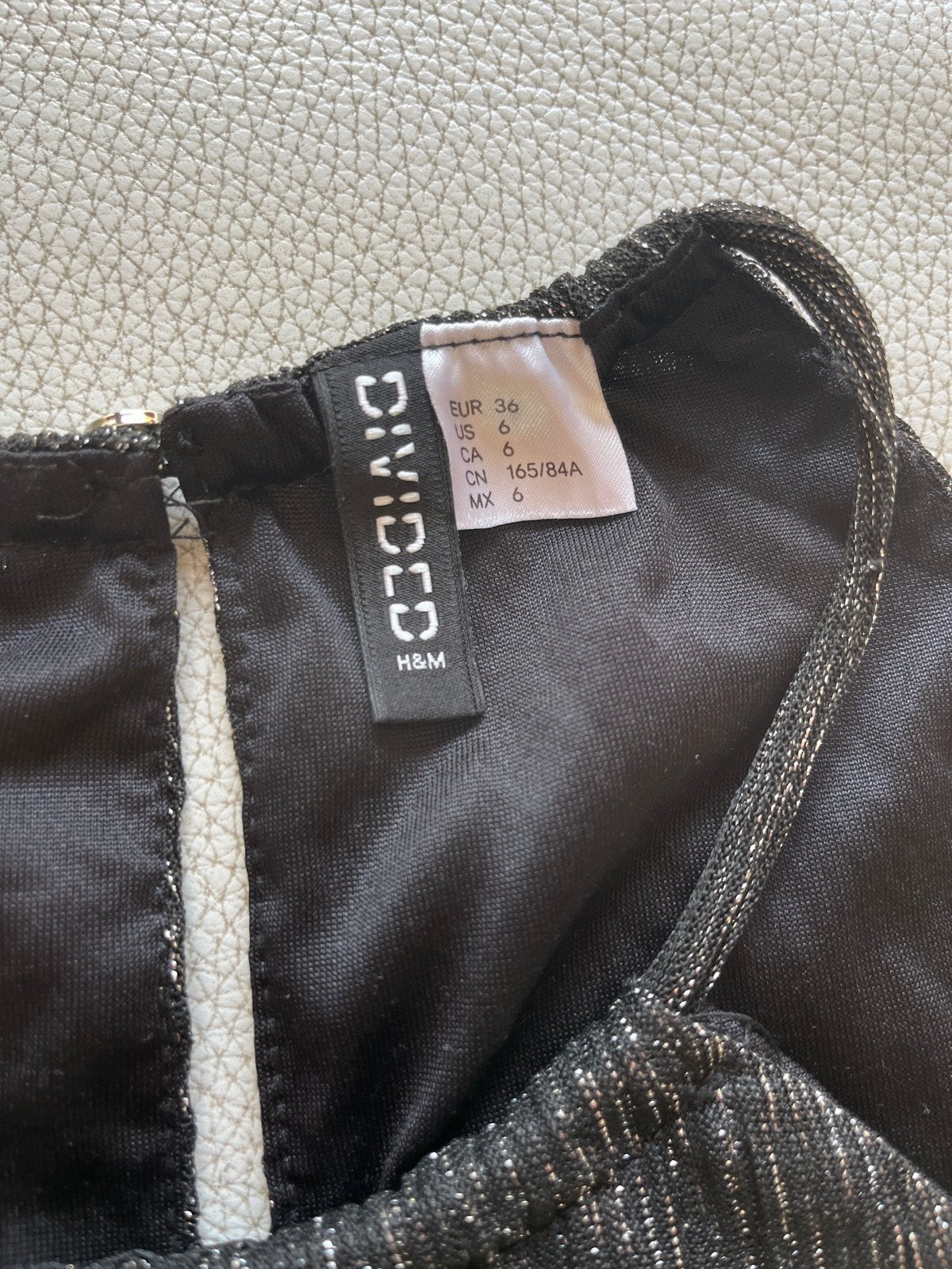 Zwart glitter topje van Divided by H&M, maat 36 (S), Kleding | Dames, Tops, Zwart, Ophalen of Verzenden, Zo goed als nieuw, Maat 36 (S)