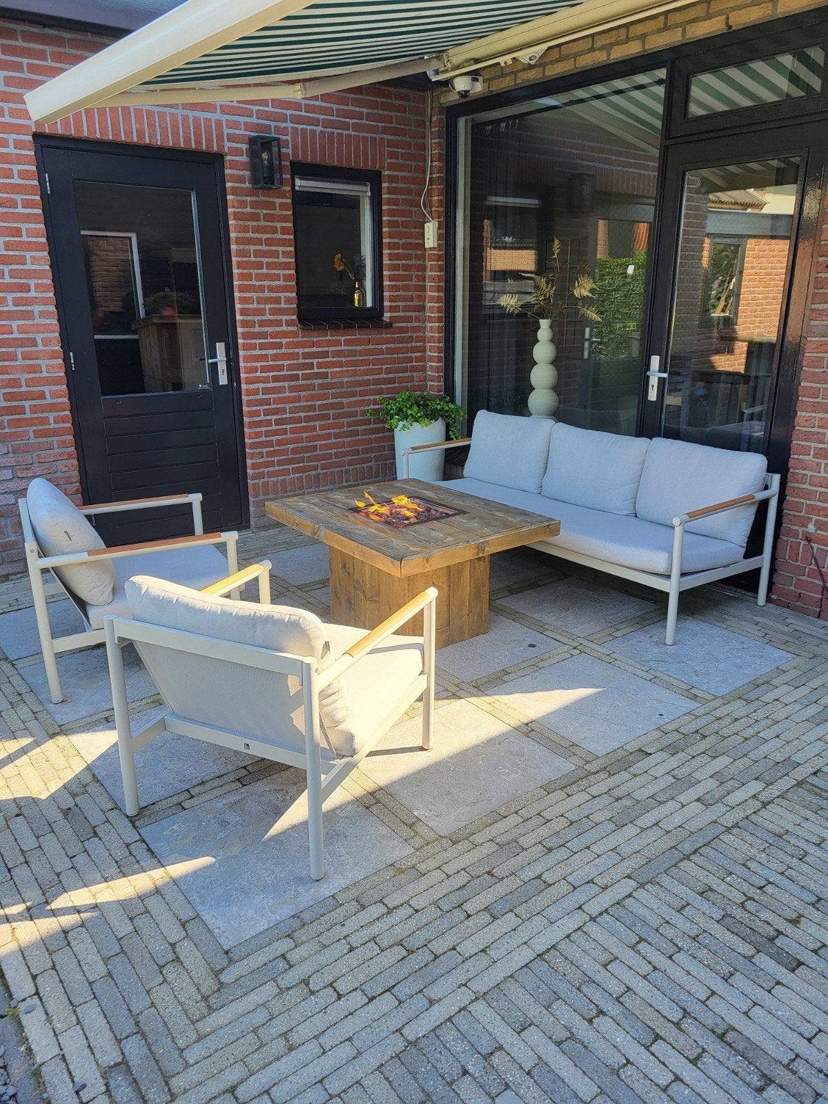 Elektrisch zonnescherm 2.95m breed, 2.80m uitval, Ophalen, Gebruikt, Elektrisch, 150 tot 300 cm