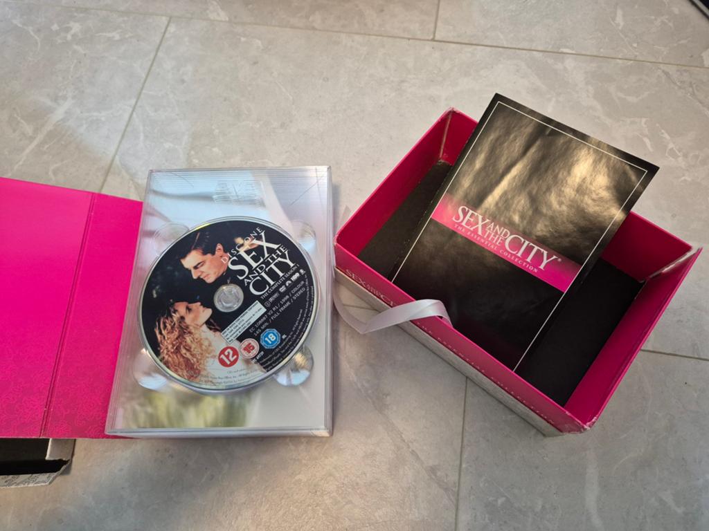 Sex and the City - complete boxset, Vanaf 12 jaar, Ophalen of Verzenden, Zo goed als nieuw, Komedie
