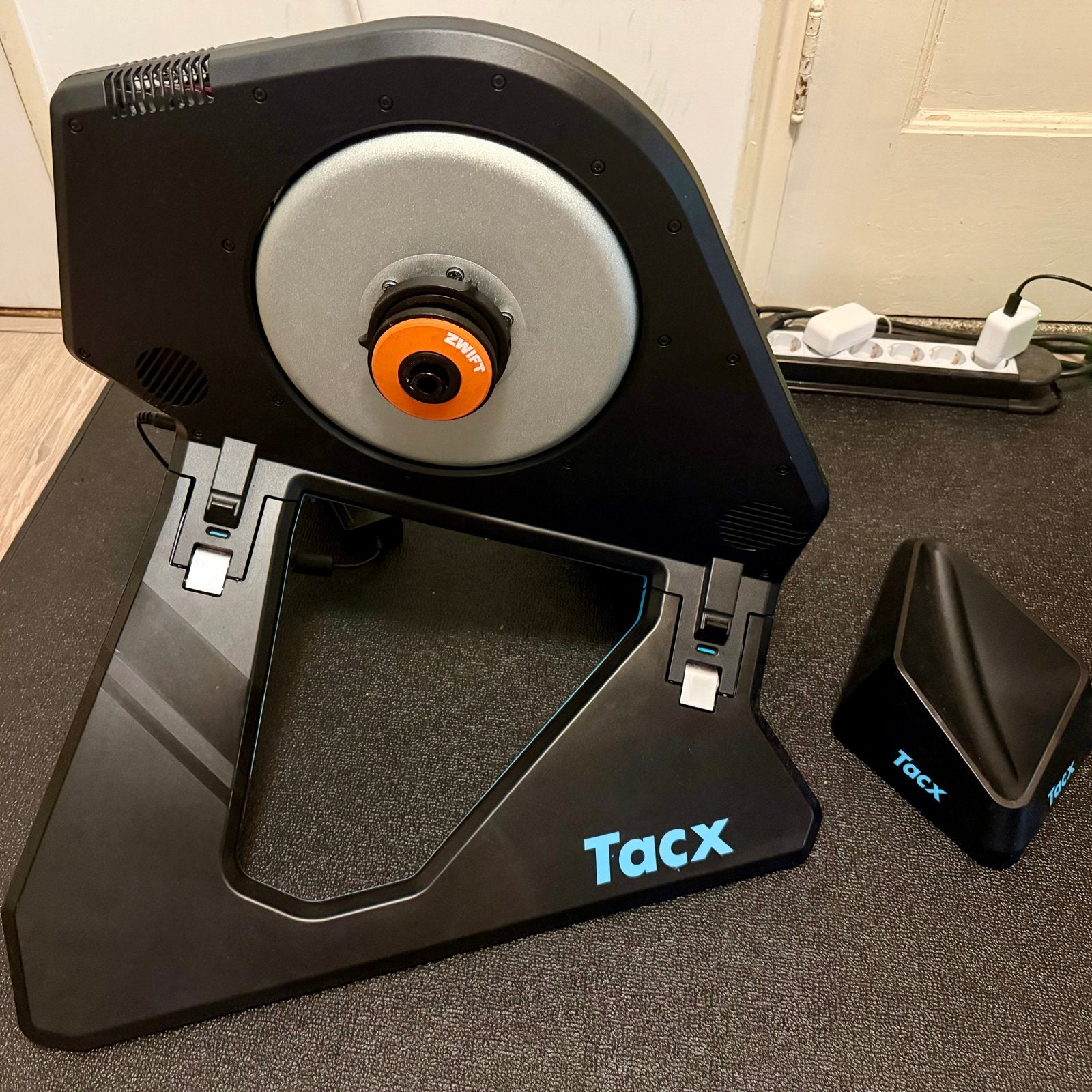 Tacx NEO 2T Smart Trainer (november 2025), Ophalen, Zo goed als nieuw, Overige typen