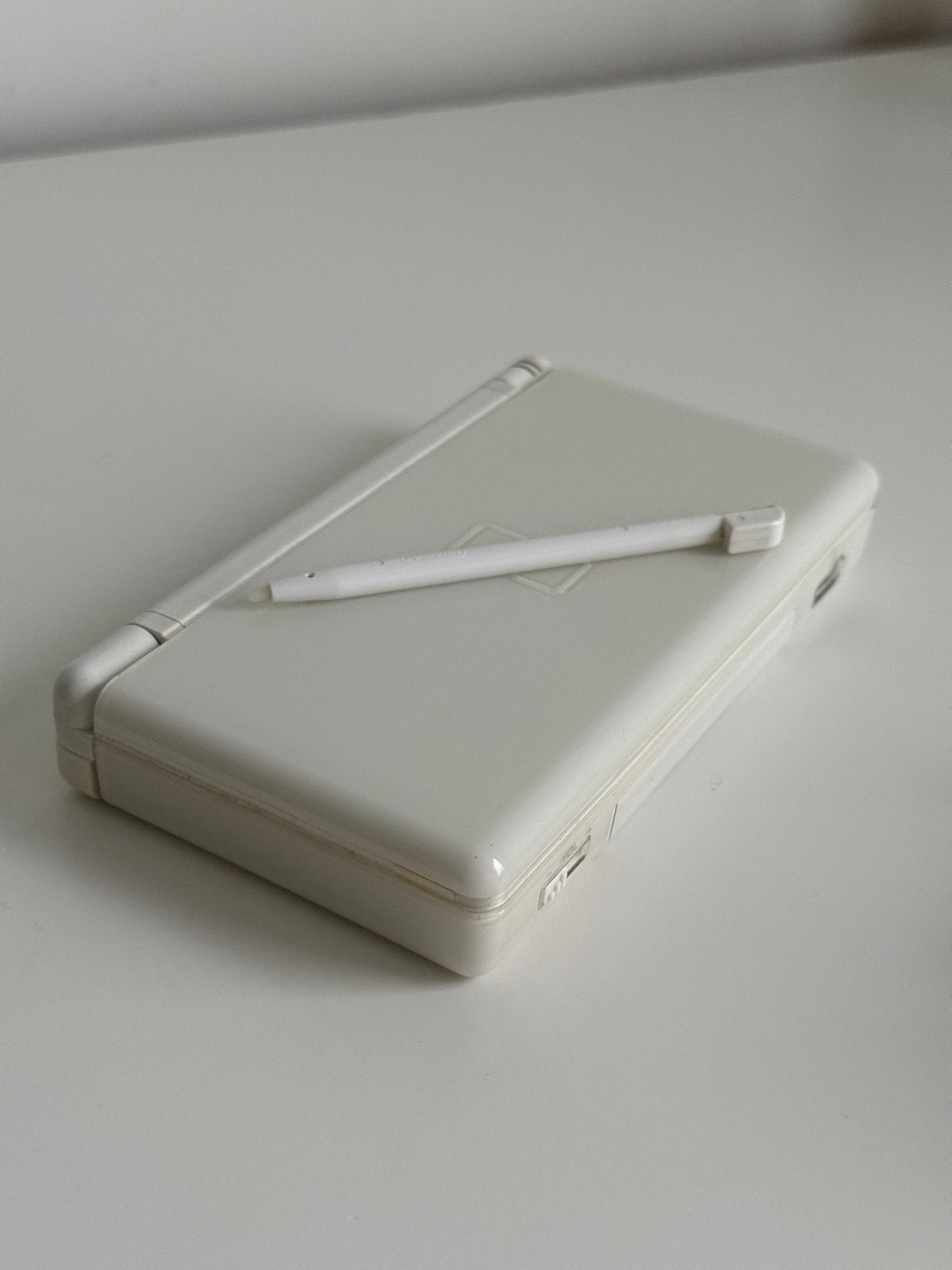 Nintendo DS Lite met 128GB MicroSD kaart en DSpico, Ophalen, Met games, Wit, Zo goed als nieuw