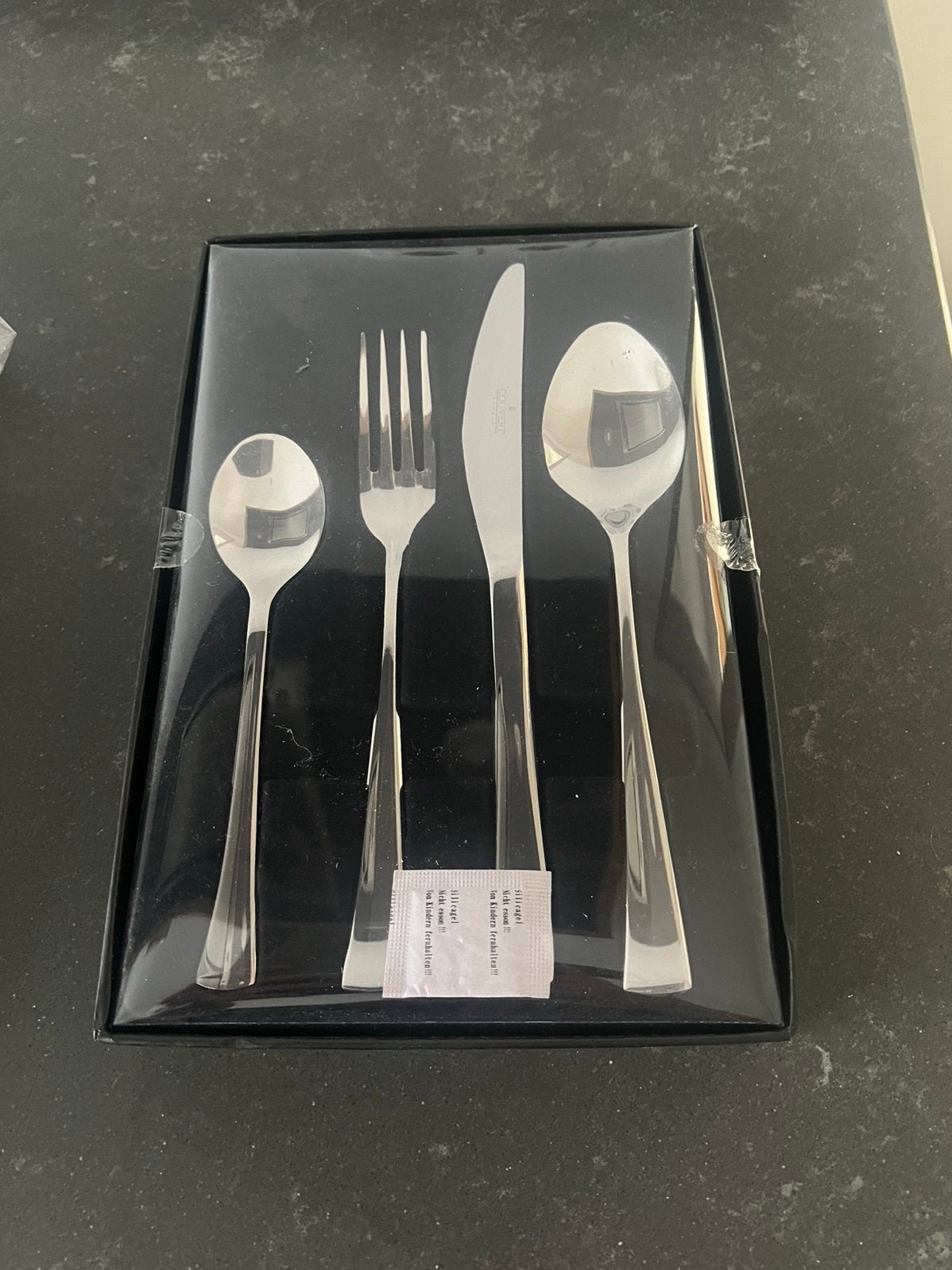 Bestekset 4 delig nieuw, Ophalen of Verzenden, Nieuw