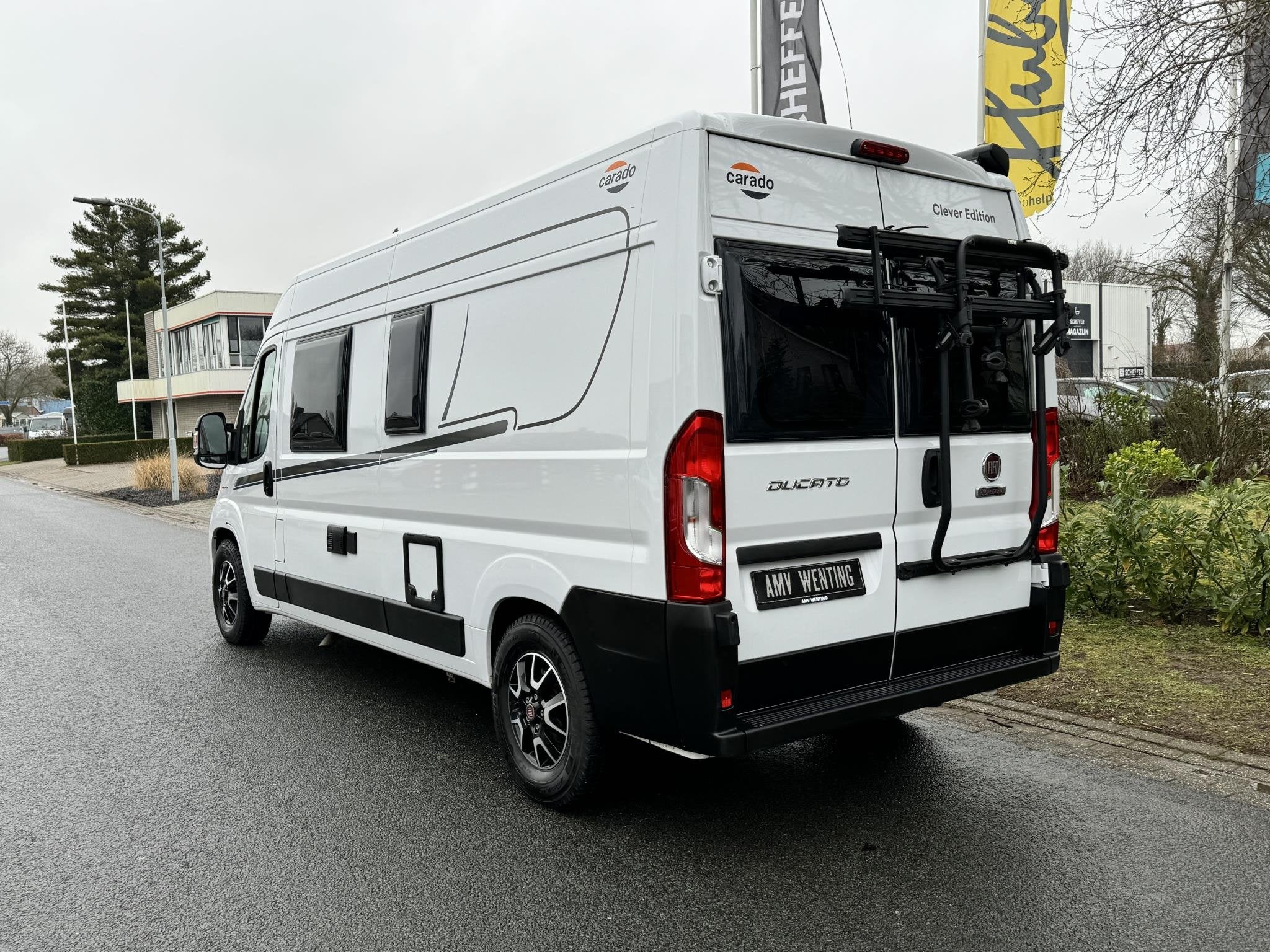 Carado CV601 Clever Edition 140PK Automaat•Navi CAMPER, Automaat, Buscamper of Camperbus, Fietsendrager, Bedrijf