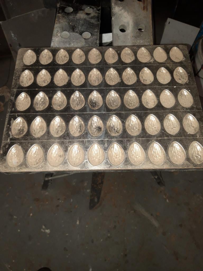 Gietmallen chocolates  10 uero per stuk, Ophalen of Verzenden, Gebruikt, Metaal