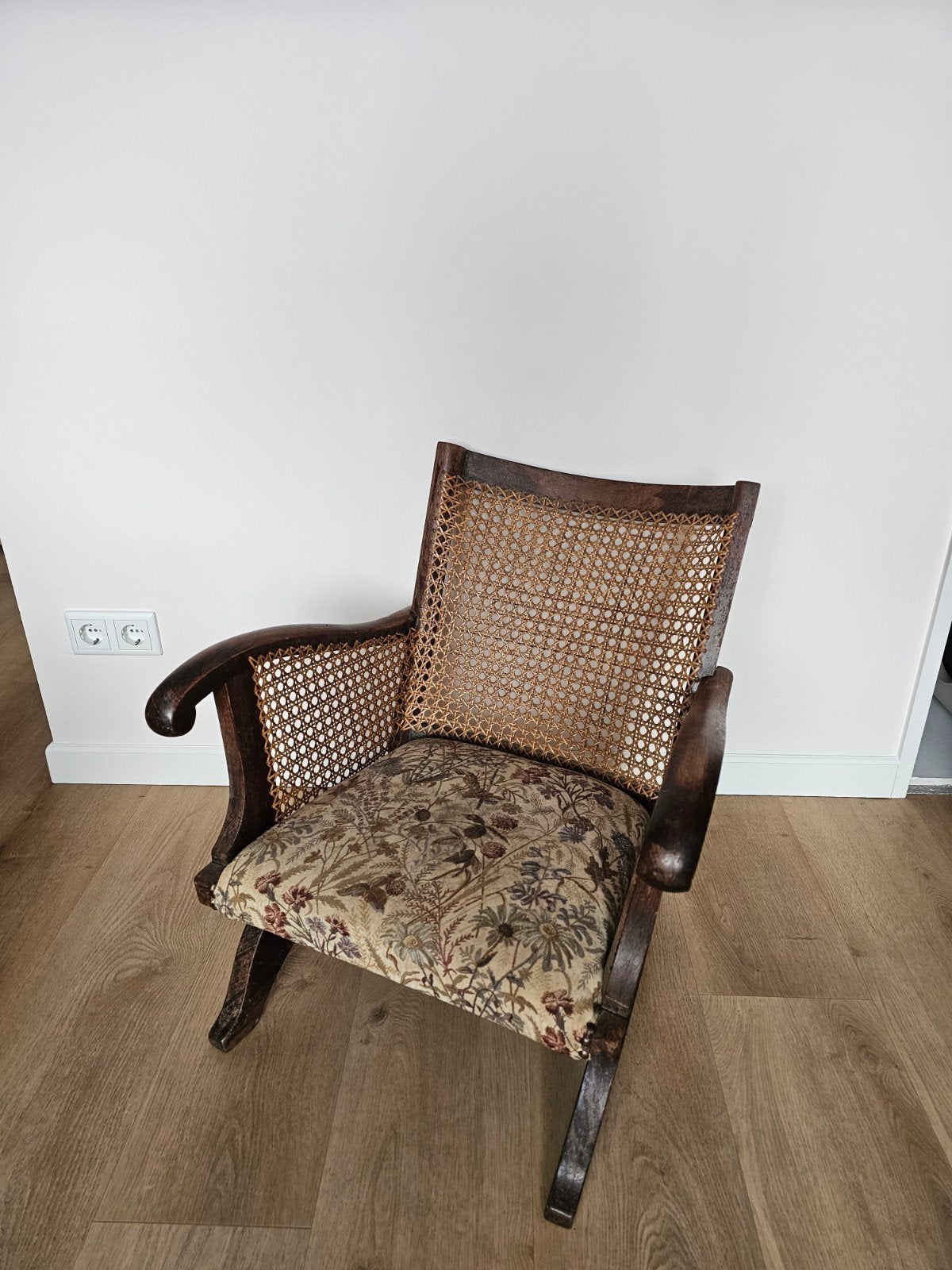 Vintage rotan kinderstoel, Ophalen