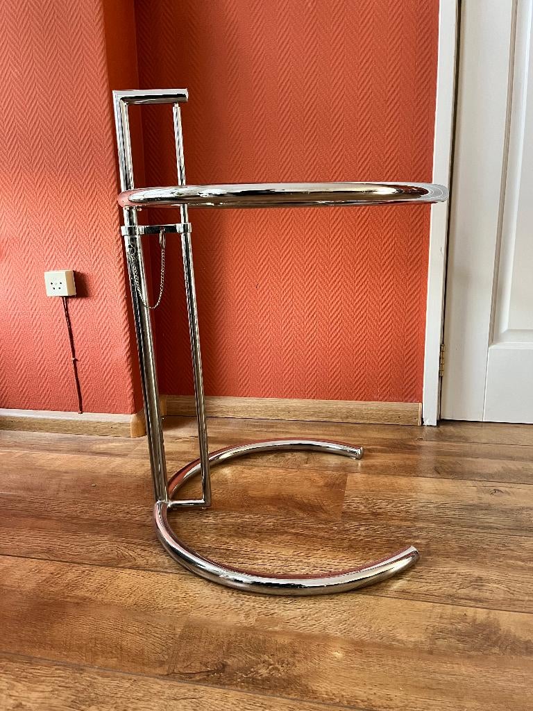 Eileen Gray bijzettafeltje, Huis en Inrichting, Minder dan 55 cm, Rond, Ophalen, 45 tot 60 cm