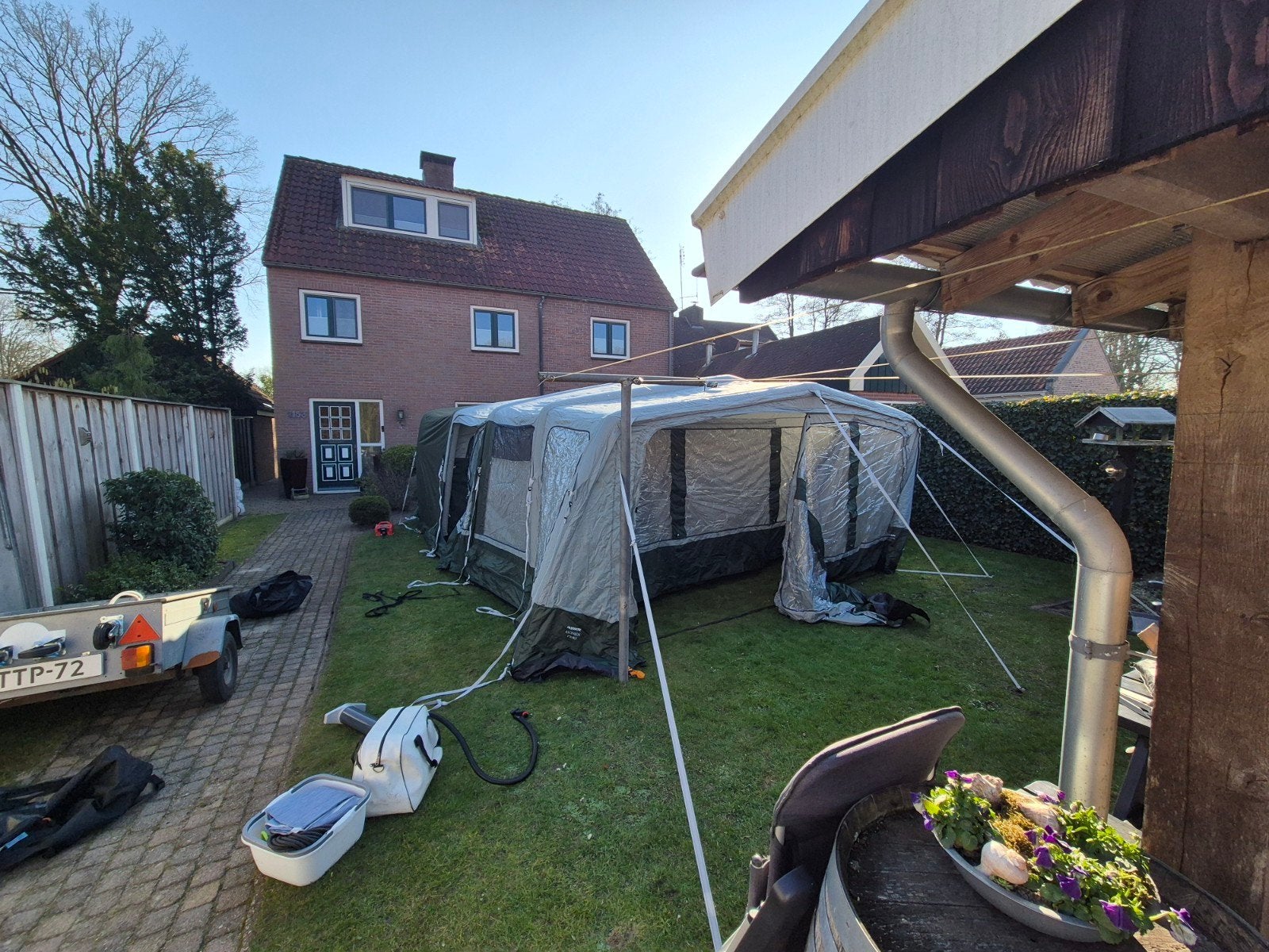 Dometic Ascension FTX 601 Ruime tent met 3 slaapcabines, Ophalen, Zo goed als nieuw, Tot en met 4