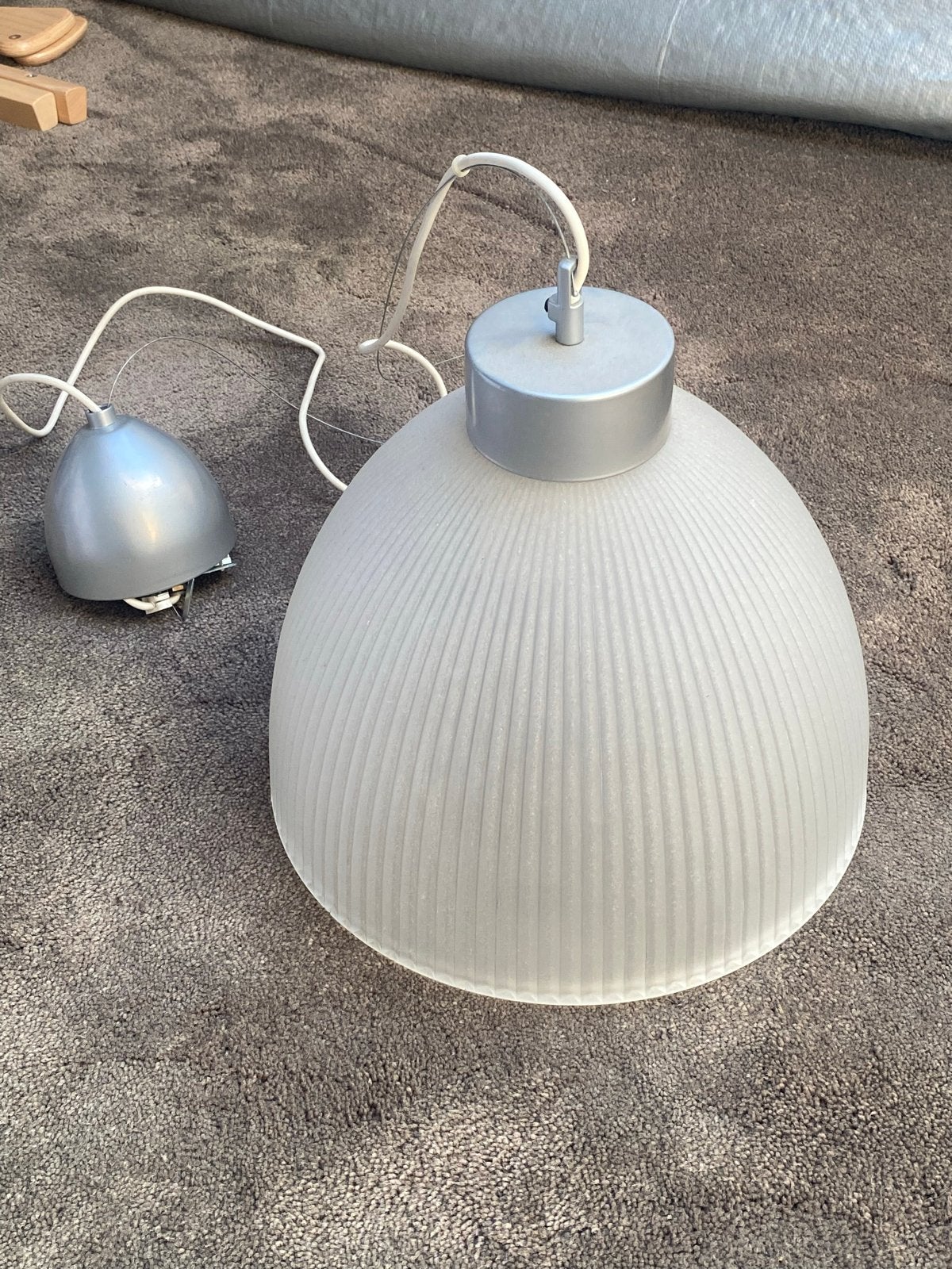 Glazen hanglamp met geribbeld design, Ophalen, Zo goed als nieuw, Glas, E27 (groot)