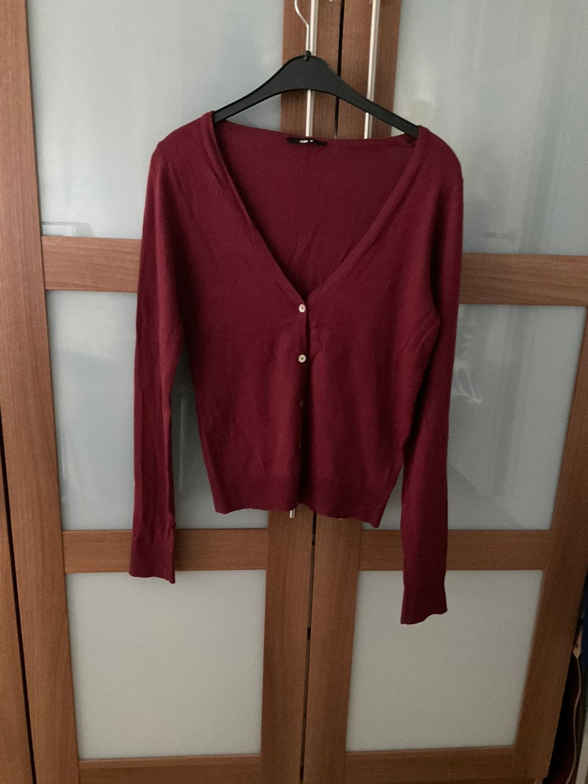 Damesvest maat M in kleur wijnrood, Kleding | Dames, Truien en Vesten, Ophalen of Verzenden, Gedragen, Maat 38/40 (M), Rood