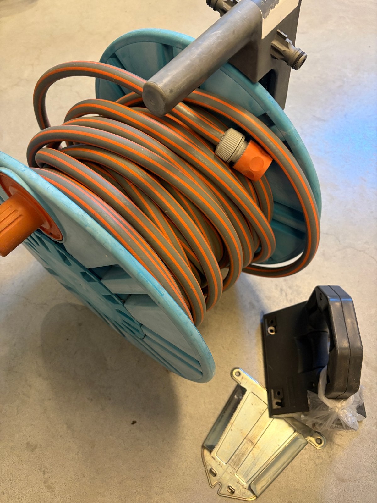 Gardena tuinslang met haspel, Tuin en Terras, Tuinslangen, Ophalen, Gebruikt, Tuinslanghaspel