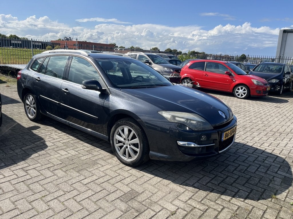 Renault Laguna Estate 1.5 dCi Dynamique| Motor defect!, Auto's, Voorwielaandrijving, Stof, Gebruikt, 4 cilinders