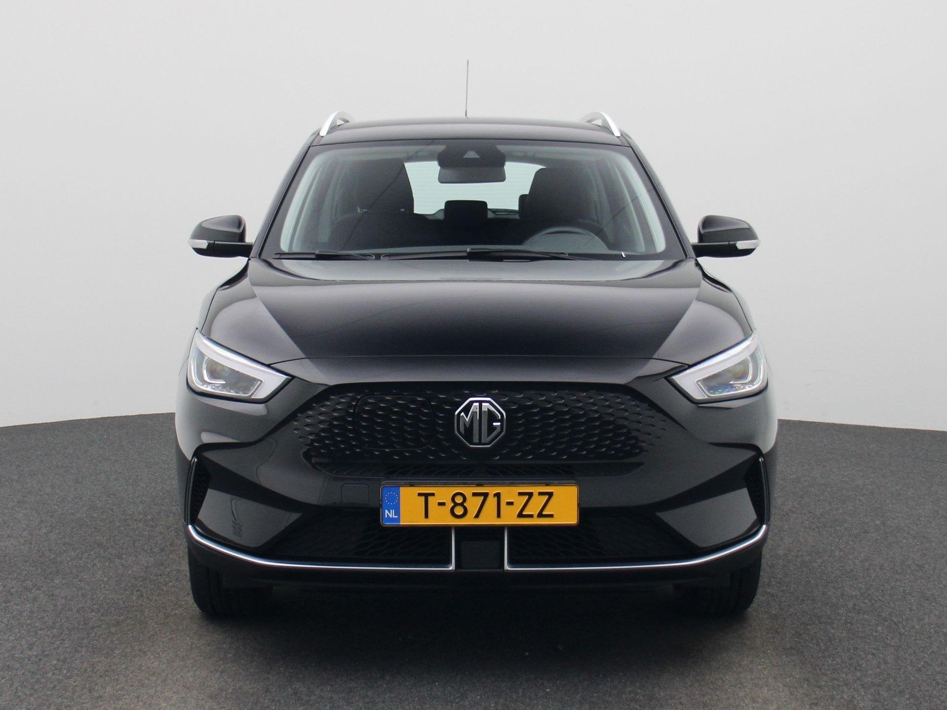 MG ZS EV Standard Range Comfort 50 kWh, Auto's, 12 maanden, Stof, ZS, Zwart