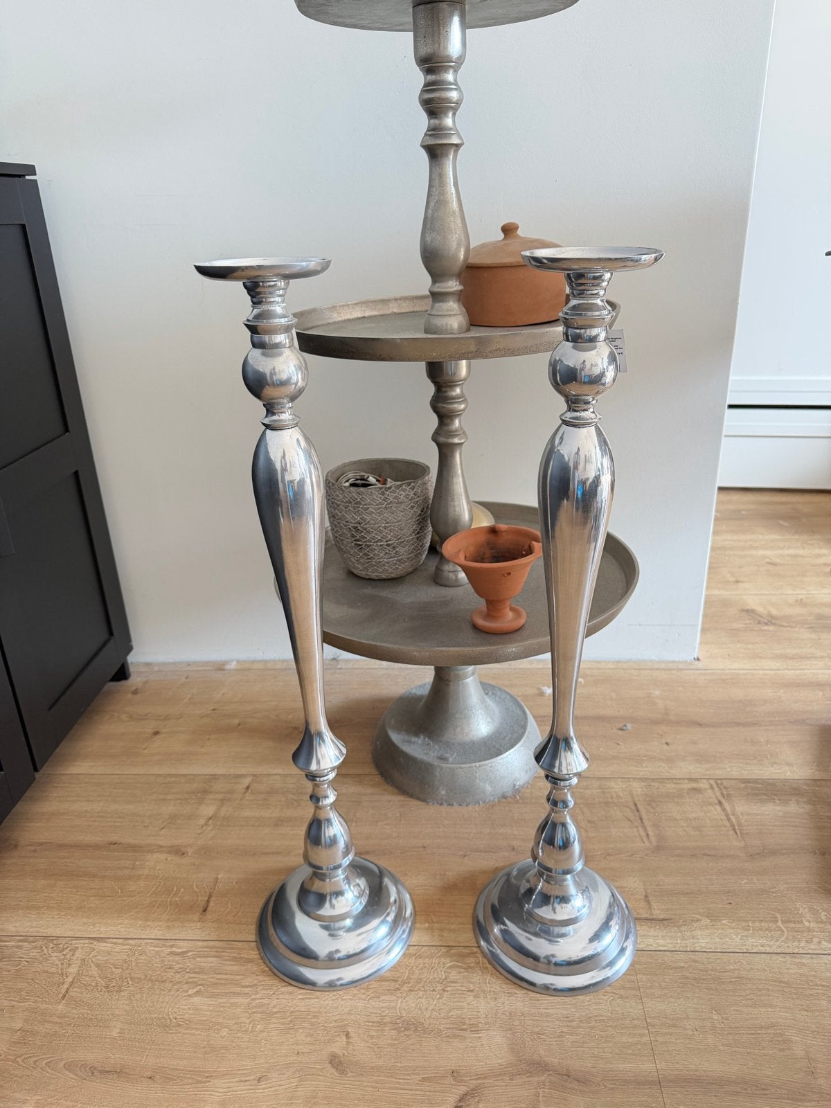 Set van 2 zilverkleurige kandelaars, ca. 80 cm hoog, Huis en Inrichting, Woonaccessoires | Kandelaars en Kaarsen, Ophalen, Gebruikt