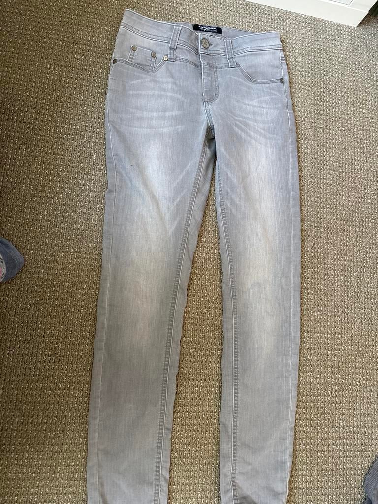 Nick Jean skinny jeans grijs maat 36, Kleding | Dames, Ophalen of Verzenden, Gedragen, Grijs, W28 - W29 (confectie 36)