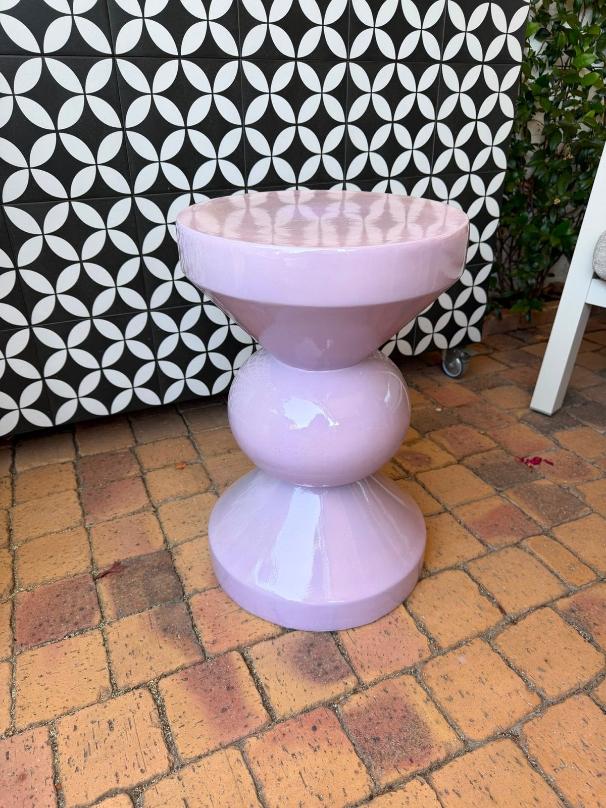 Lila bijzettafel/krukje van Xenos, Gebruikt, Rond, Ophalen, 45 tot 60 cm
