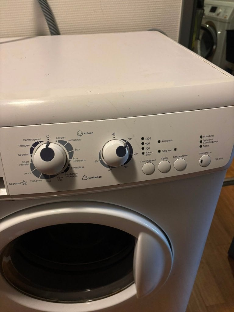 GRATIS op te halen wasmachine, Ophalen, 1200 tot 1600 toeren, Gebruikt, 4 tot 6 kg