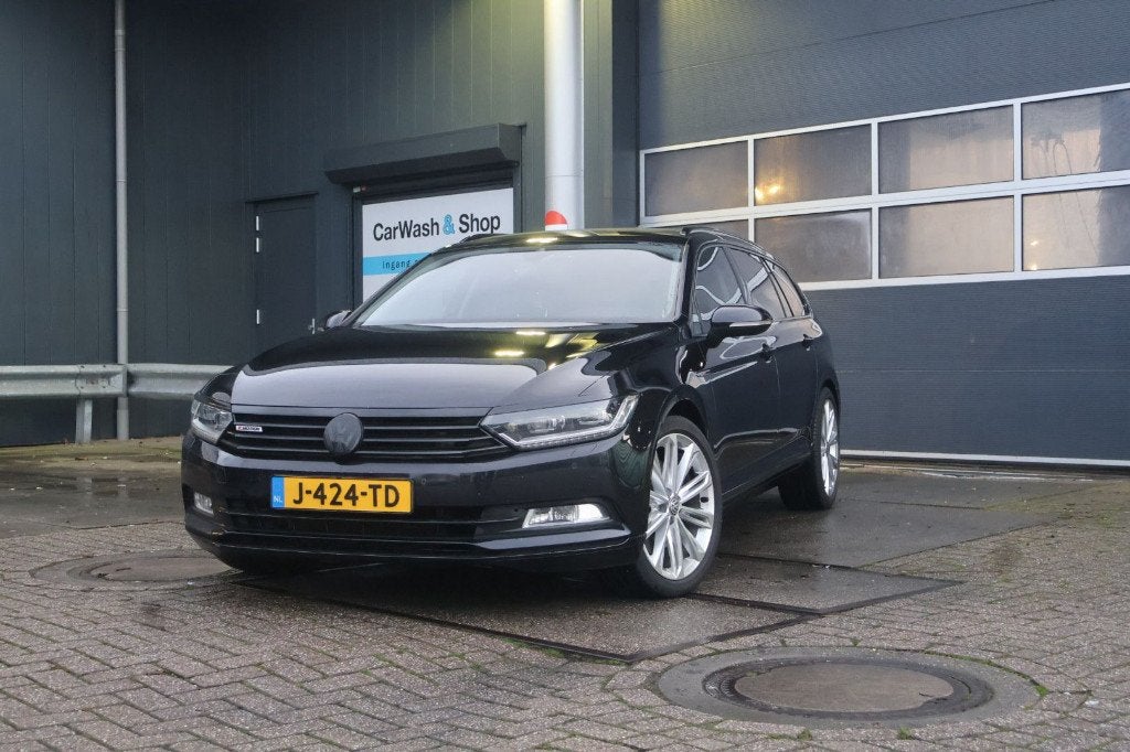 Volkswagen Passat 2.0 Bitdi 240PK BMT 4Motion 7-DSG, Auto's, Automaat, 4 cilinders, Zwart, Stationwagon