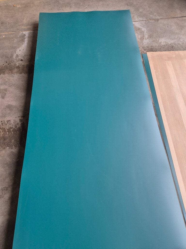Resopal HPL fineer platen azuurblauw 305x132cm ( 567 )