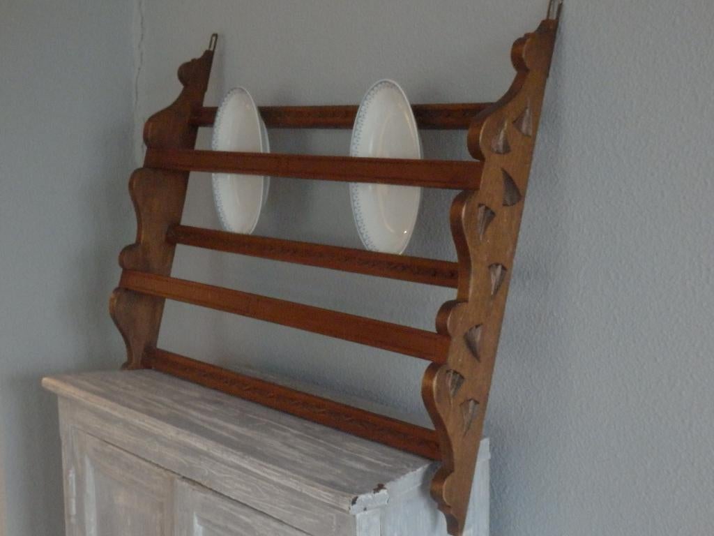 Houten bordenrek, Antiek en Kunst, Curiosa en Brocante, Verzenden