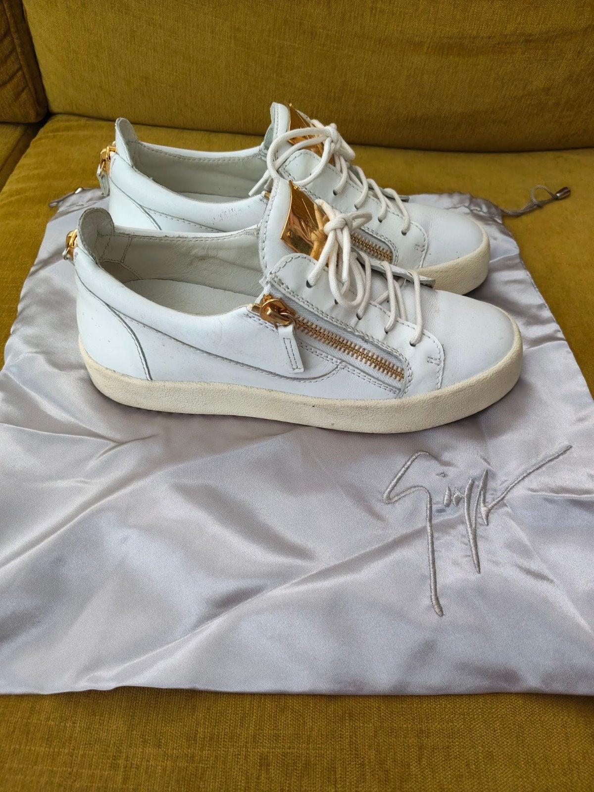 Giuseppe zanotti may Lond. Sc donna ulan, geranio. Maat 38,5, Ophalen
