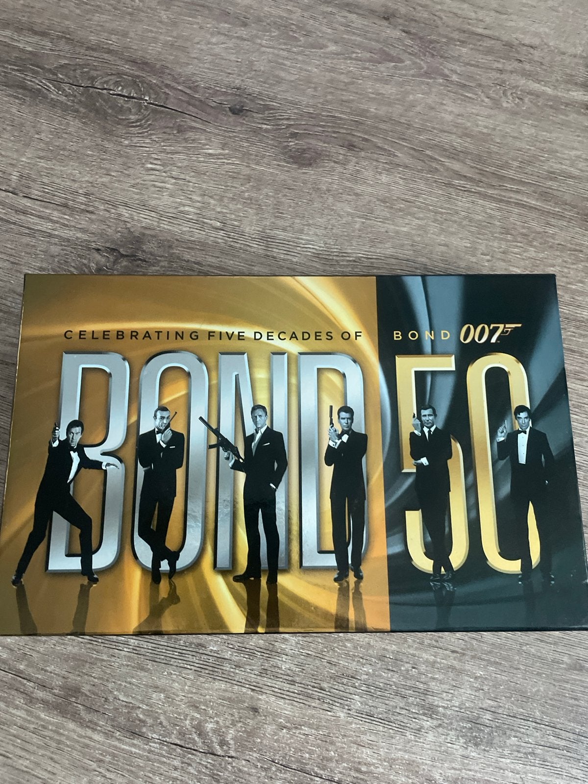 Bond 50: Celebrating Five Decades of 007 Blu-ray Boxset, Nederlands, Actie, Ophalen of Verzenden, Zo goed als nieuw