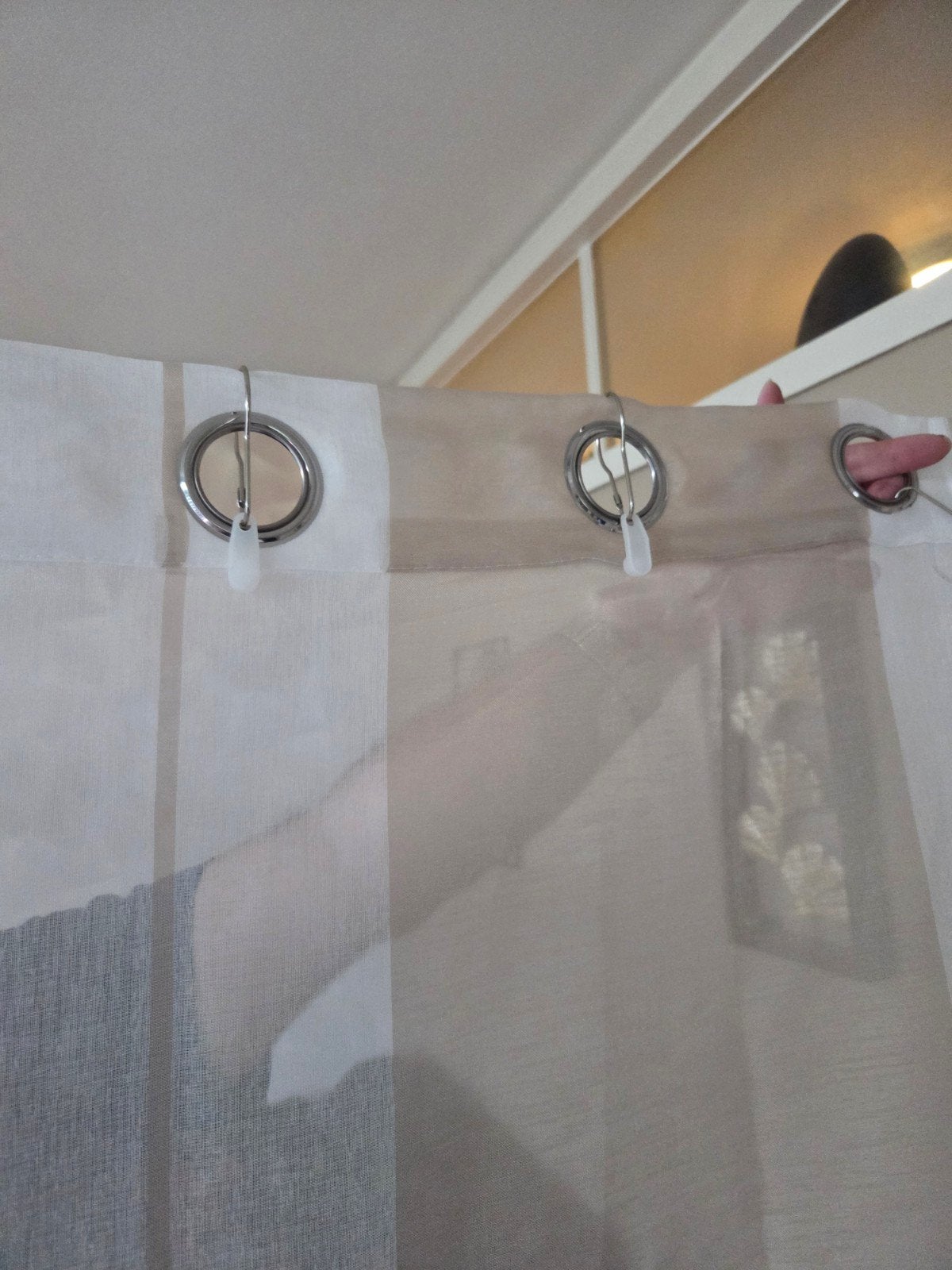 Zo goed als nieuwe ringgordijnen wit/champagne 140x250cm, Ophalen, Wit, Zo goed als nieuw, Met haken