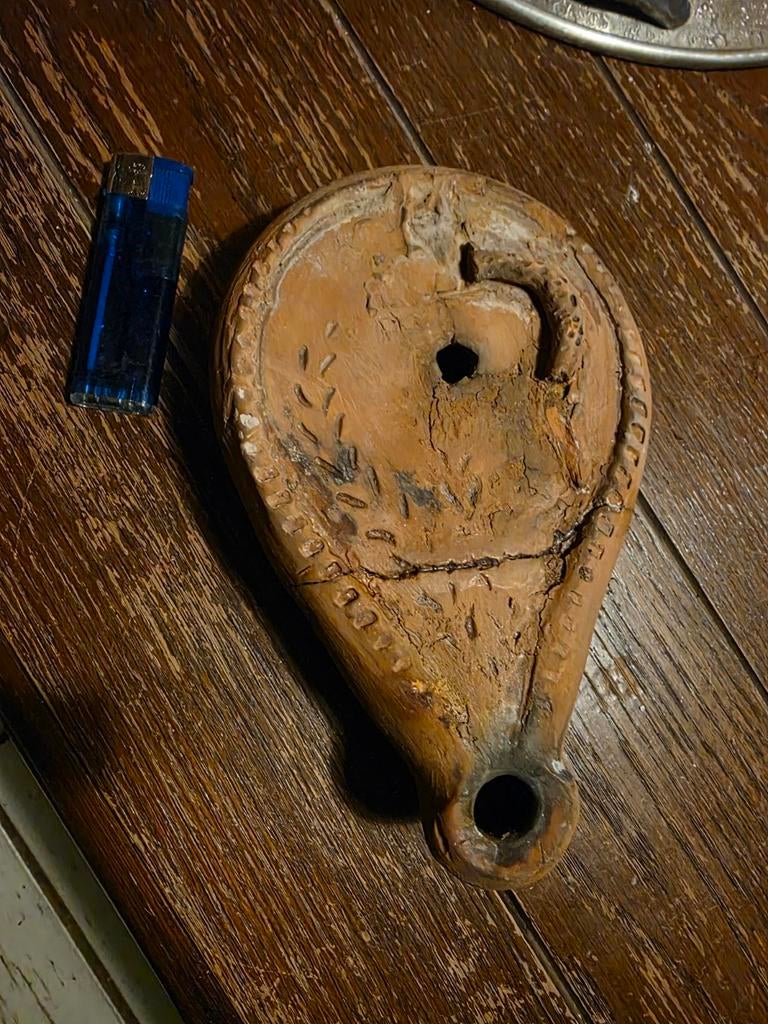Grote romeinse olielamp, Antiek en Kunst, Antiek | Keramiek en Aardewerk, Ophalen of Verzenden