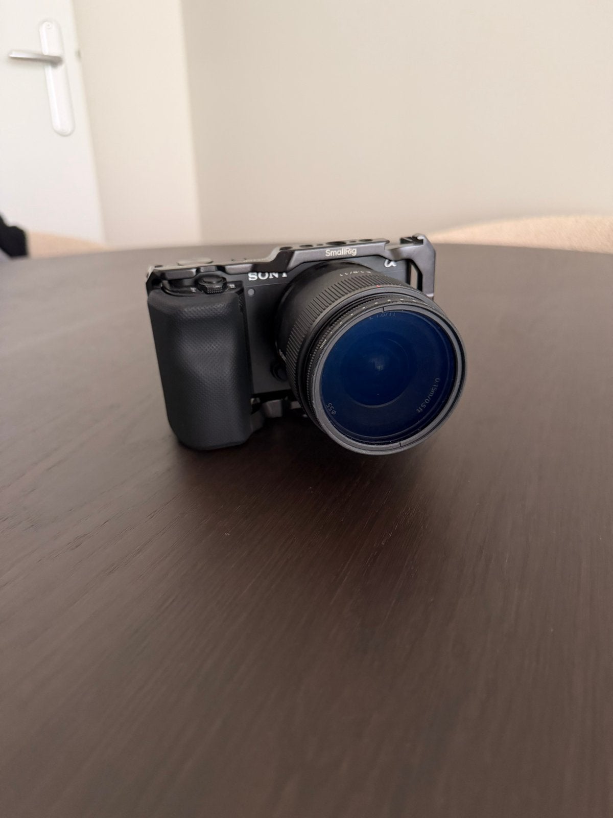 Sony ZV-E10 + Sony 11mm F1.8 + 256GB SD &Meer!, Audio, Tv en Foto, Fotocamera's Digitaal, Ophalen of Verzenden, Zo goed als nieuw