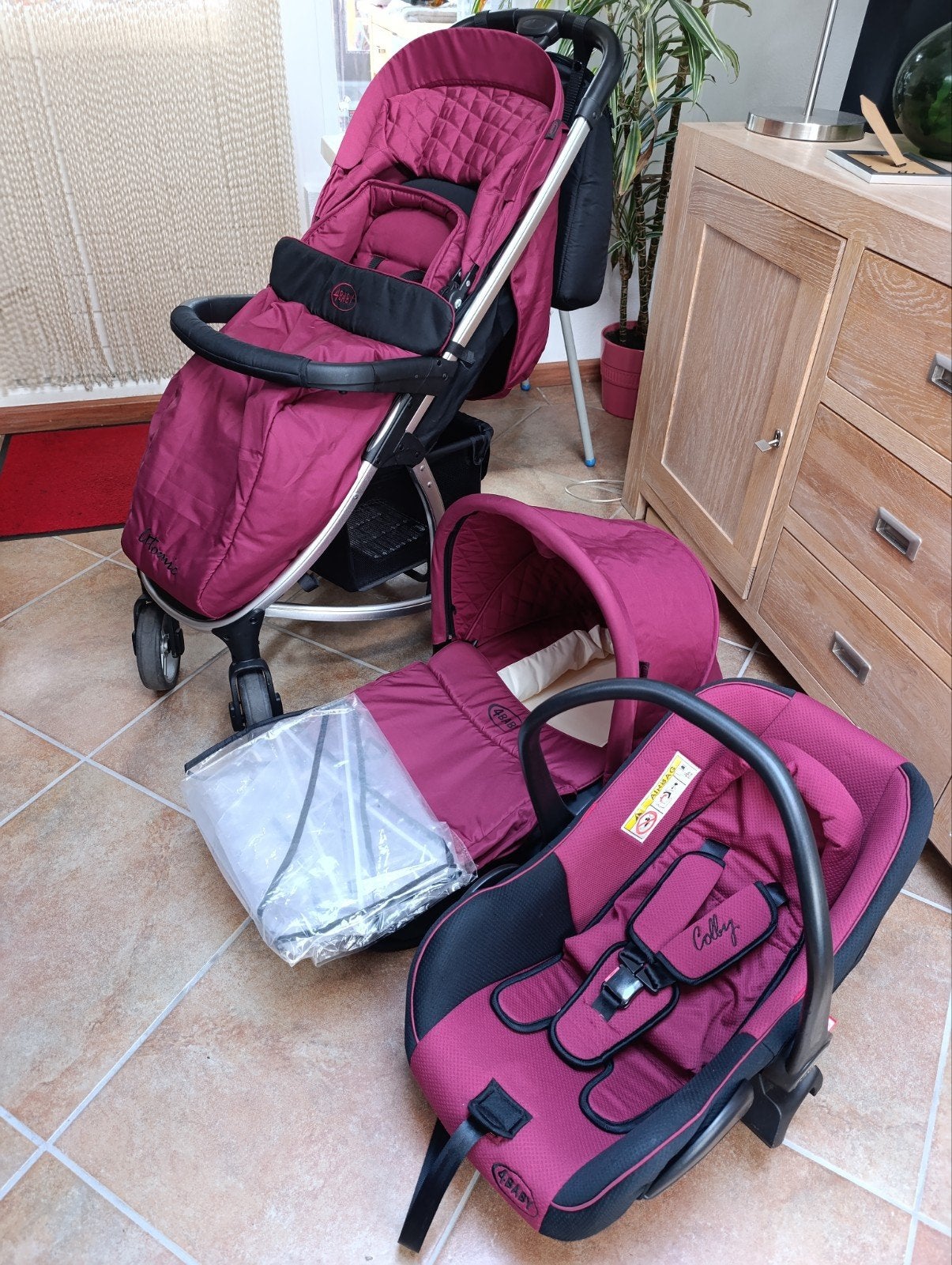 kinderwagen 4baby atomic ,kleur roze, driedelig, Zo goed als nieuw, Combiwagen, Met autostoeltje, Ophalen
