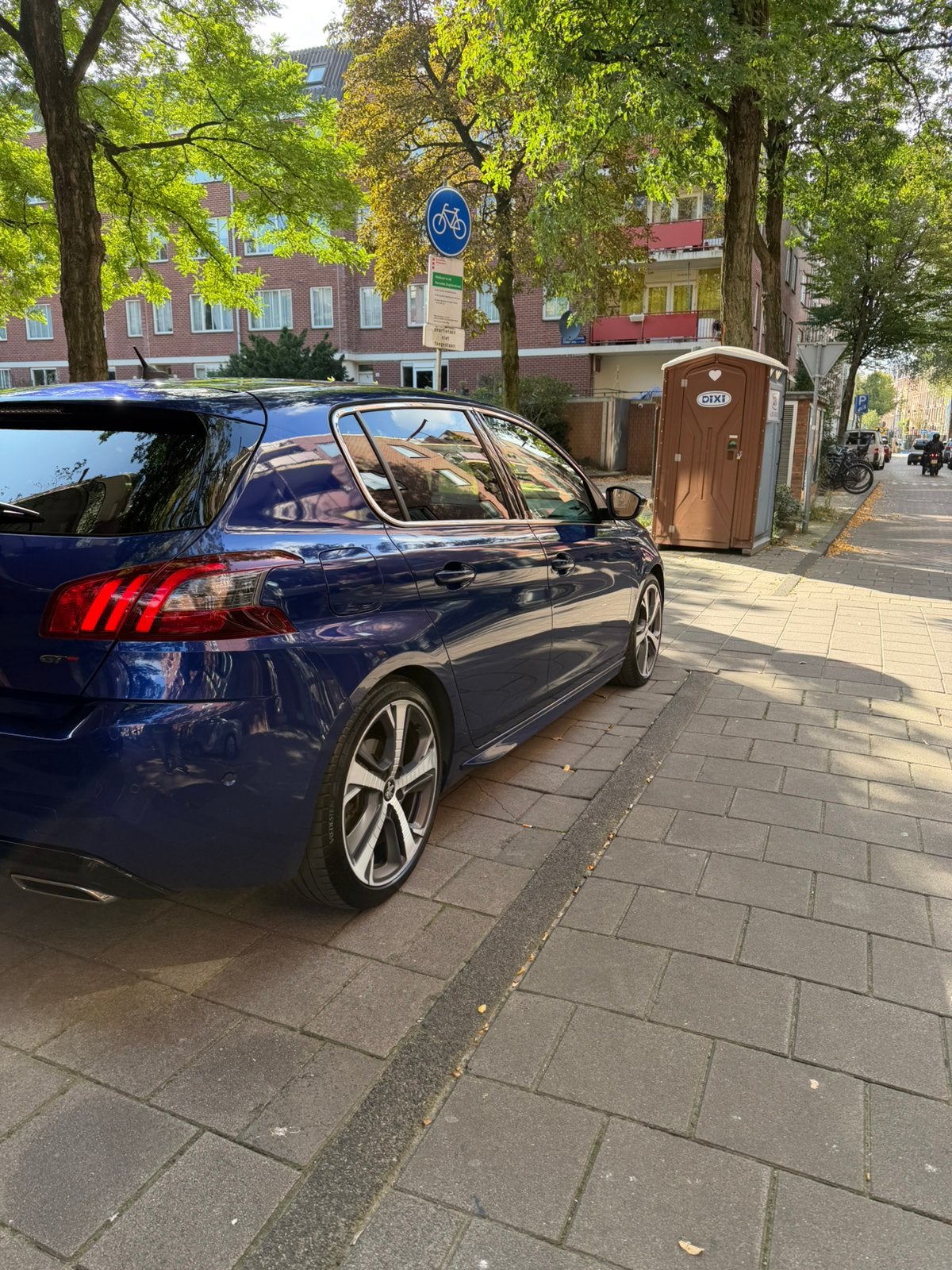 Foto 5 van Peugeot 308 2.0 Bluehdi 180pk 2017 Blauw