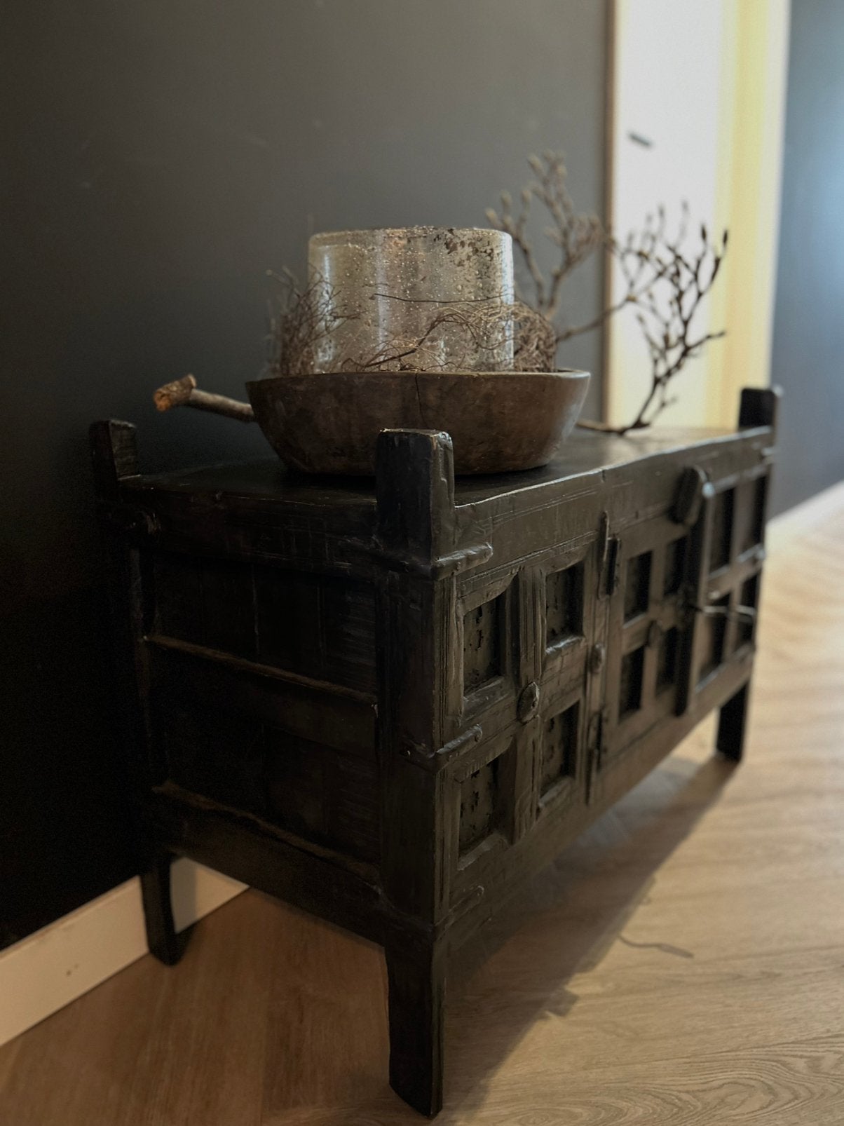 Kleine zwarte damchiya kast kist india oosters bohemian, Ophalen