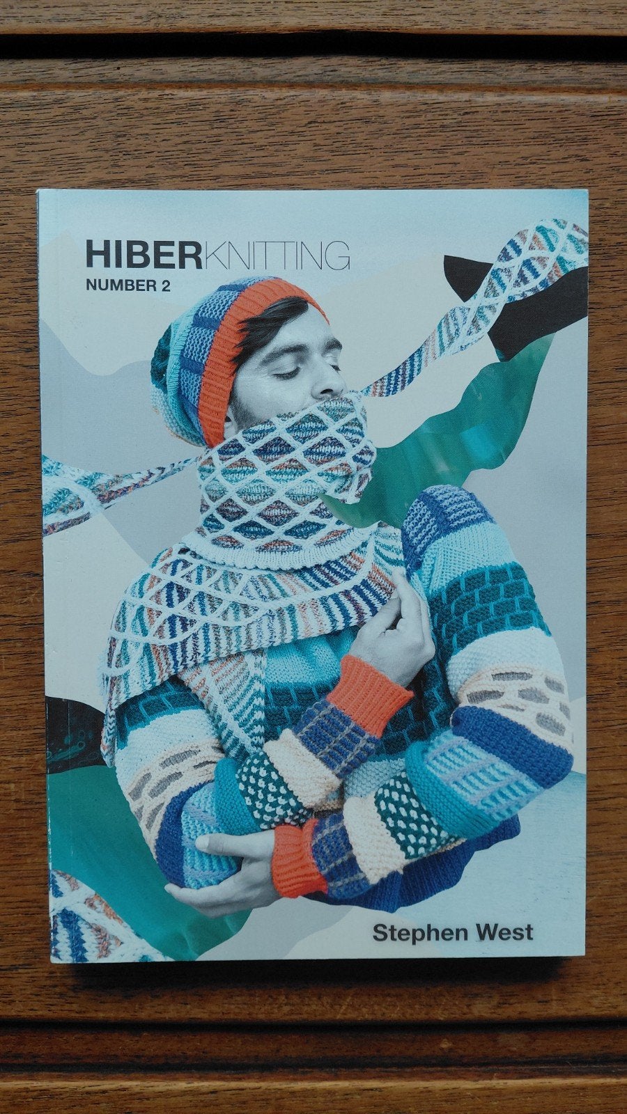 Helemaal nieuw: Hiberknitting Number 2 - Stephen West breibo, Ophalen of Verzenden, Nieuw, Stephen West, Wereld overig