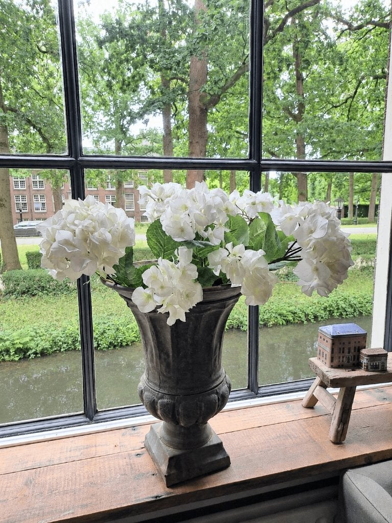 Zijdenbloemen Hortensia's kunstbloemen, Ophalen of Verzenden, Zo goed als nieuw