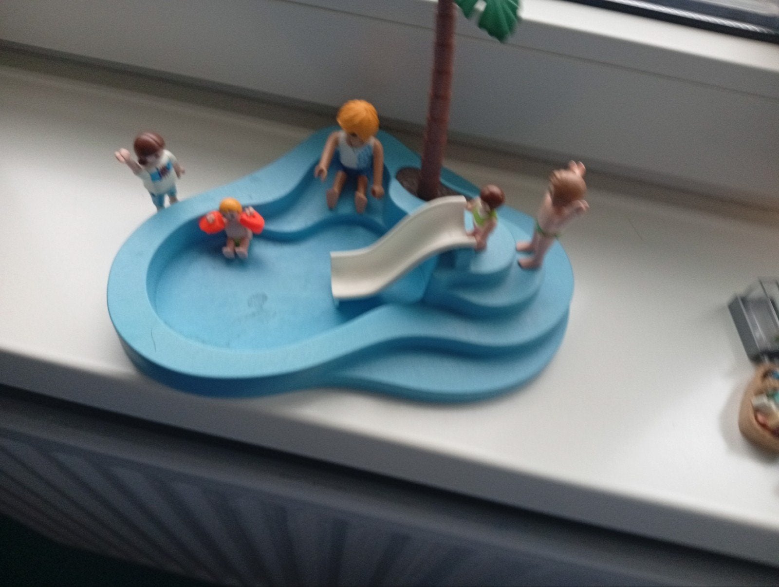 Playmobil Zwembad met glijbaan en figuren, Ophalen of Verzenden, Gebruikt, Complete set