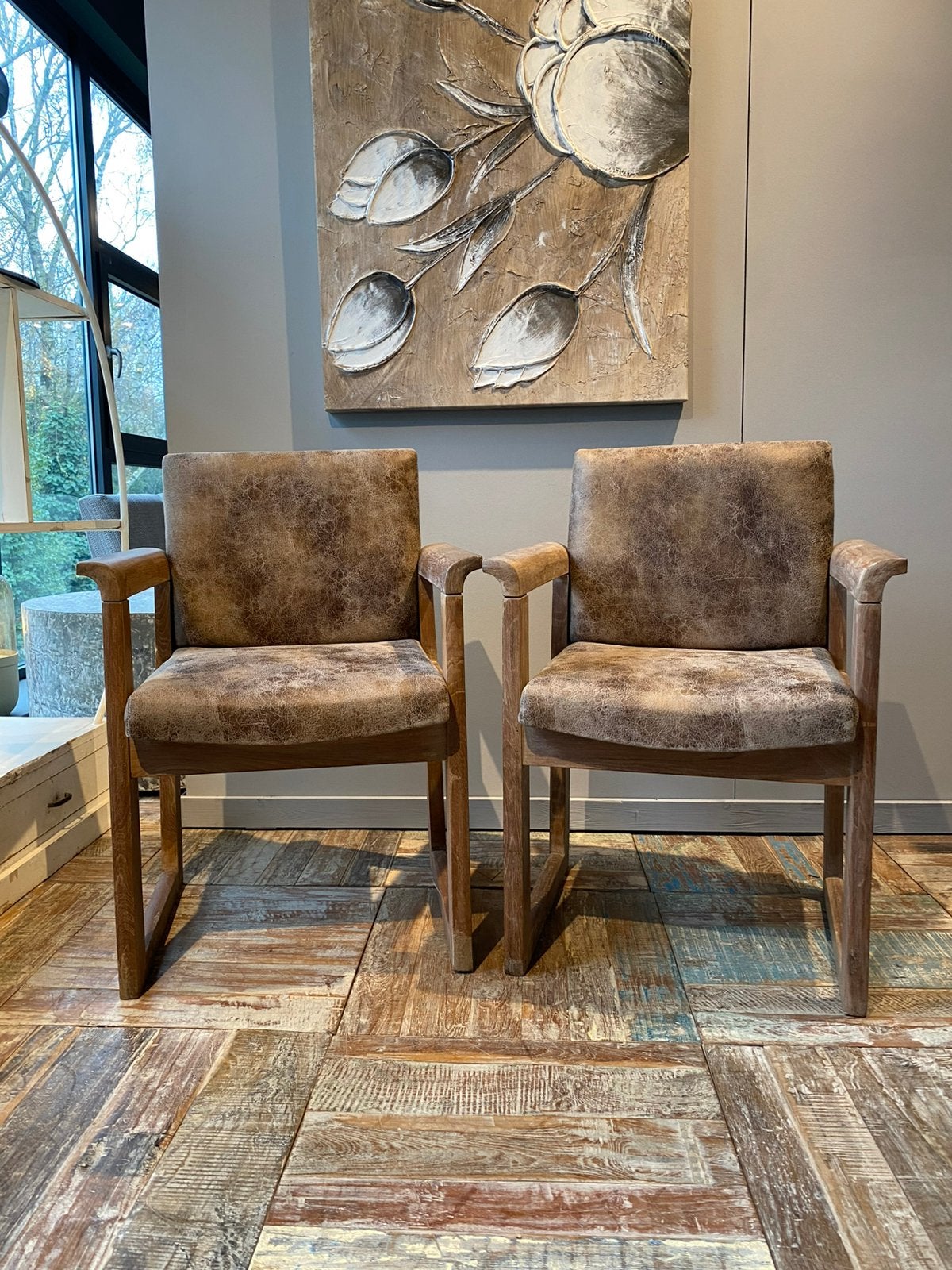 Vintage eetkamer stoelen met armleuningen, Huis en Inrichting, Stoelen, Ophalen of Verzenden, Zo goed als nieuw, Stof, Drie