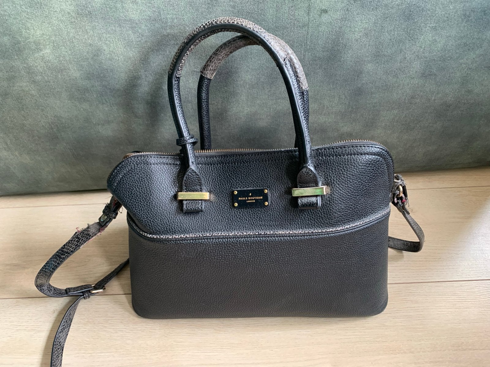 Pauls Boutique London zwarte tas met beschadigingen, Ophalen of Verzenden, Gebruikt, Zwart, Handtas