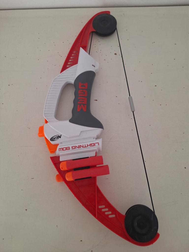 Nerf Mega Lightning Bow - Speelgoedboog, Ophalen of Verzenden, Gebruikt, Jongen of Meisje