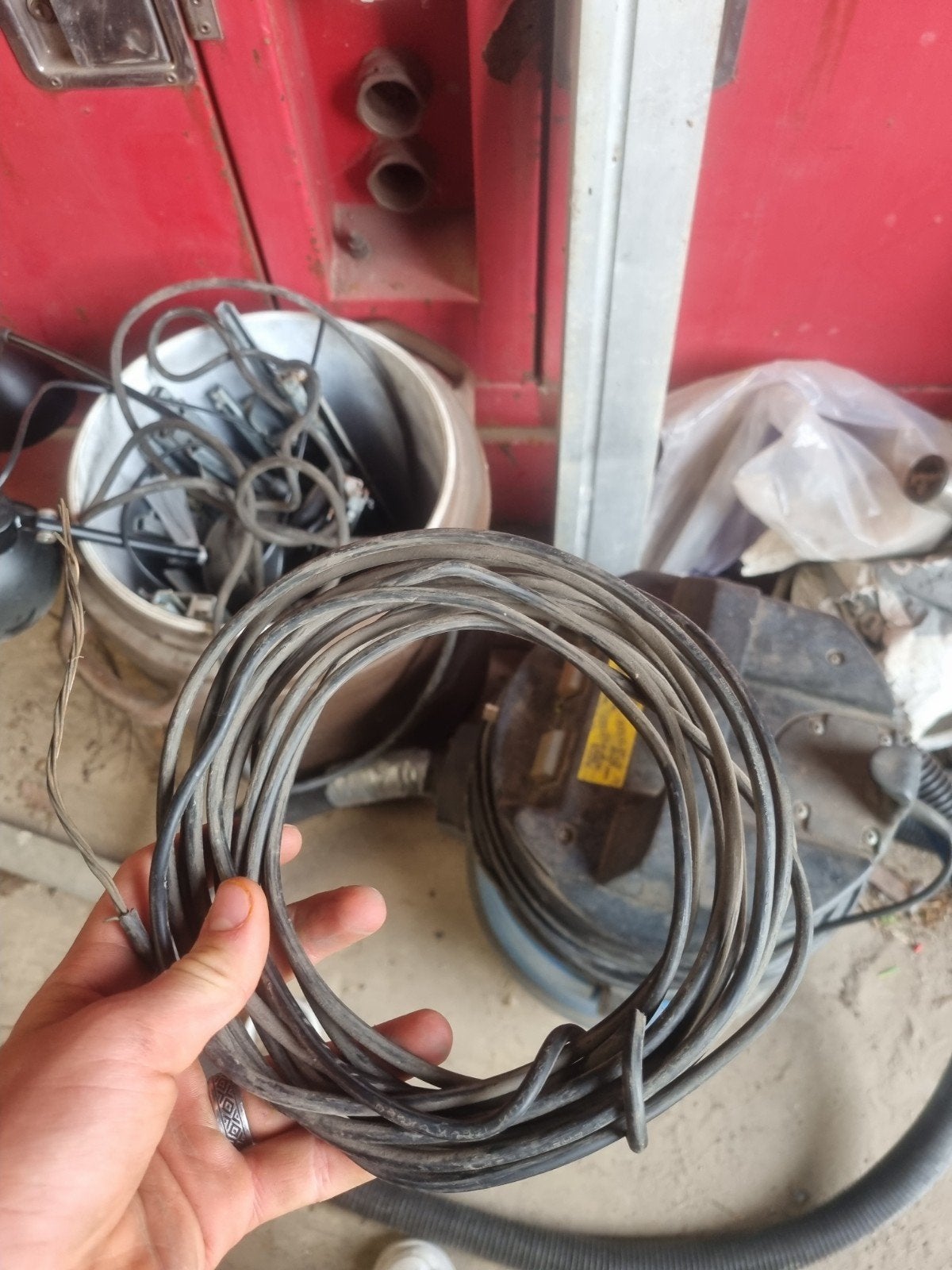 Koper ijzer kabels of andere metalen gezocht, Ophalen of Verzenden